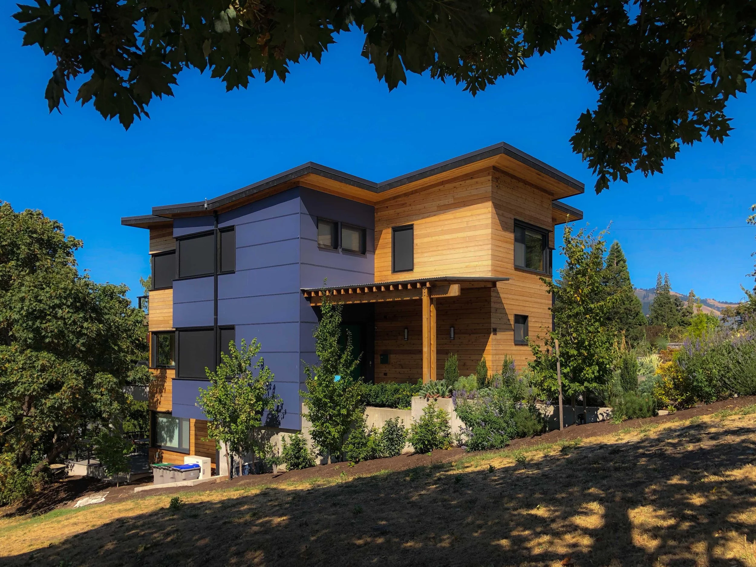 03_Front Ext 2.jpg