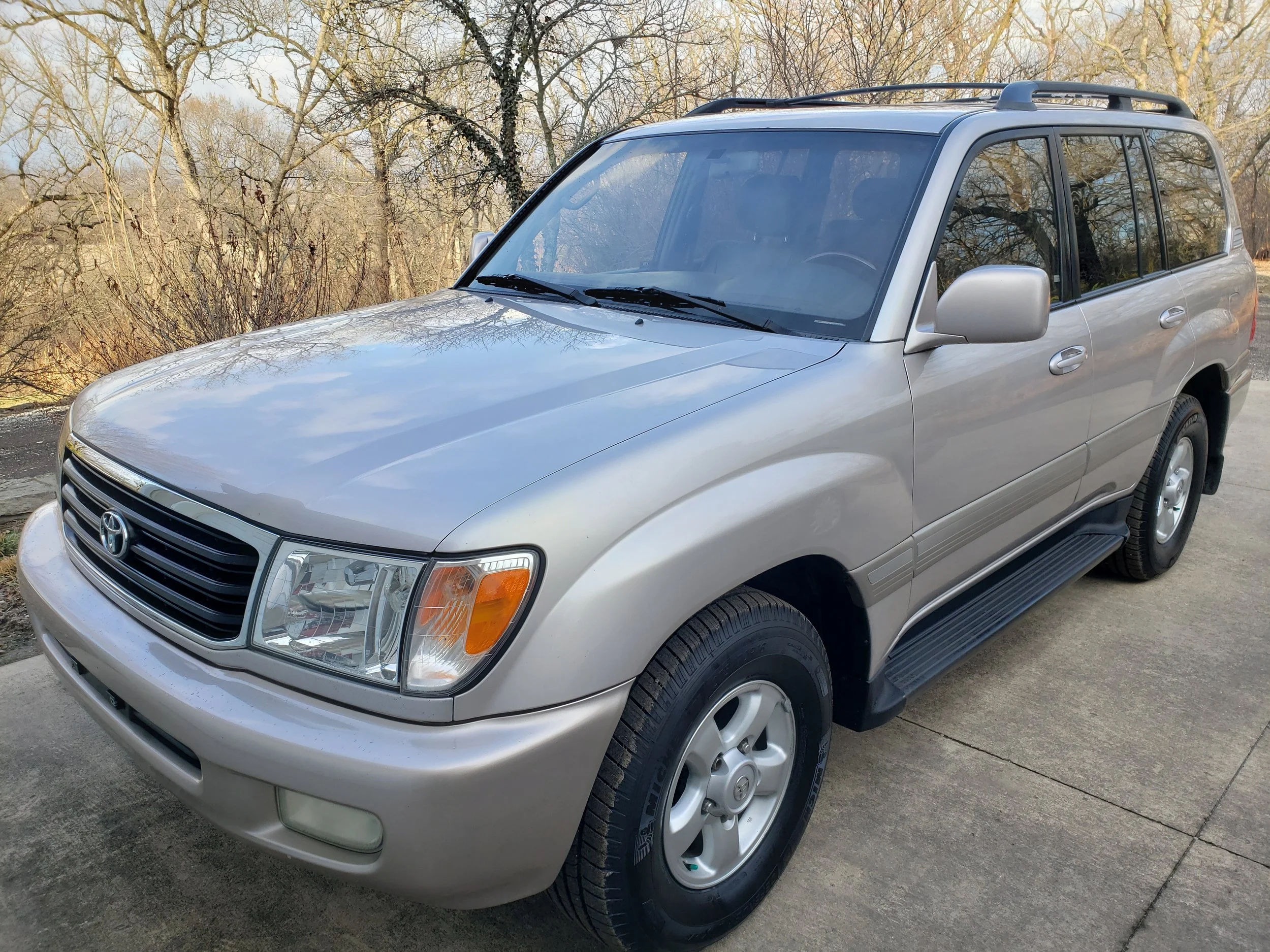 Classic SUV Landcruiser (1998)