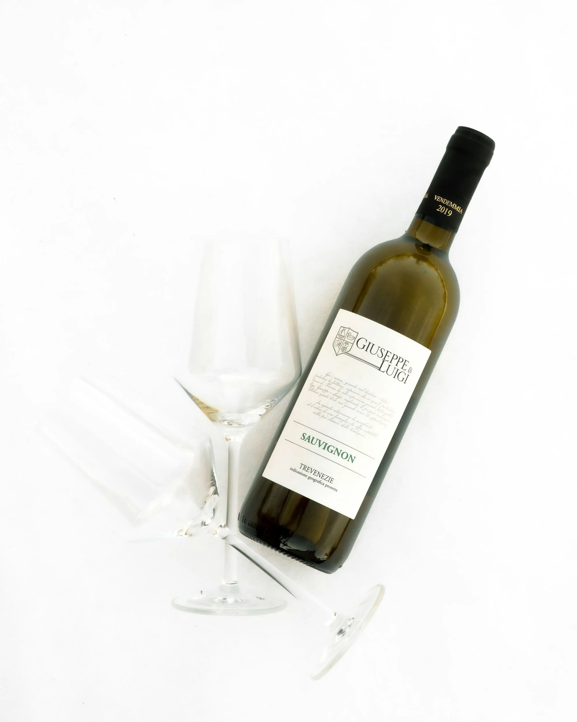 Restaurant wine inventory and cellar management