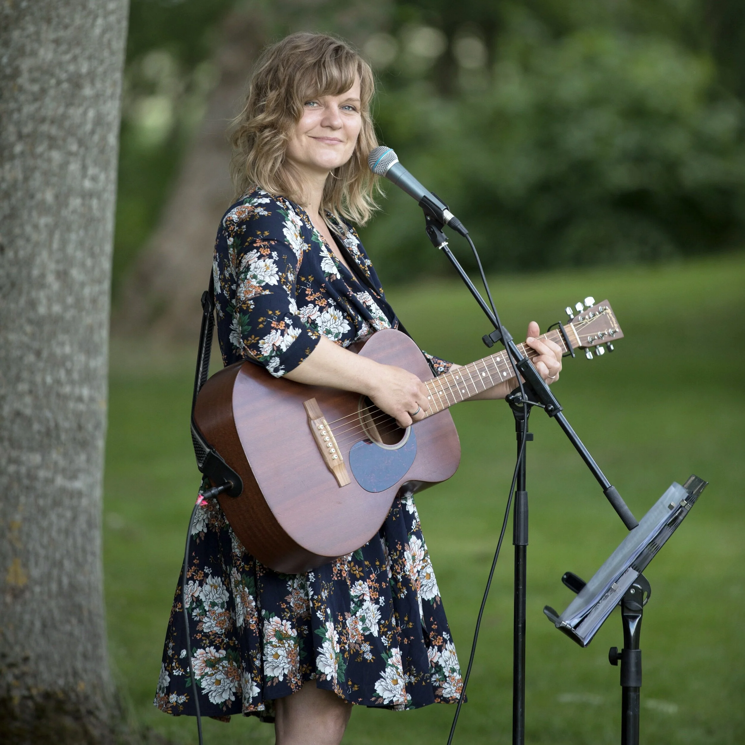 Sanger og guitarist Christina Dahlerup