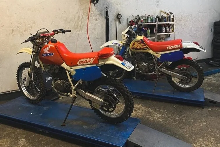 Akira Motors : Expert en Préparation Moto pour le Deus Swank Rally &amp; Green Rallye