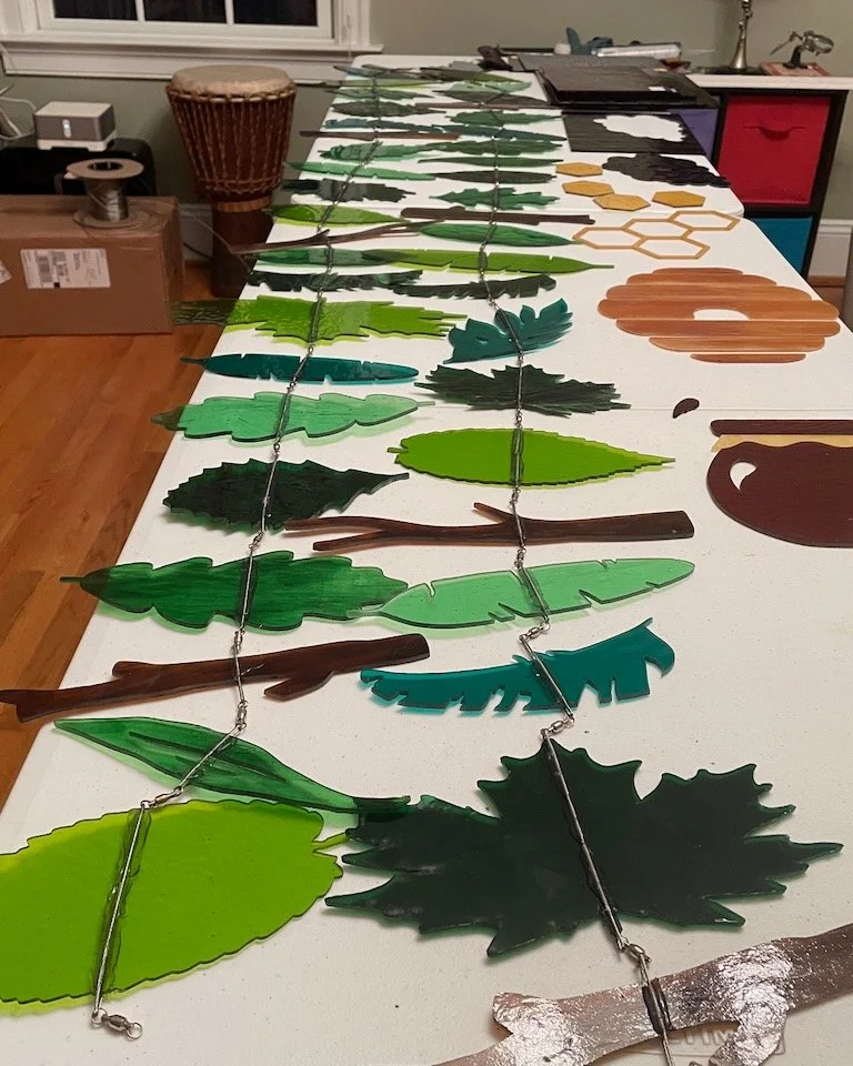 TOOL TUESDAY: @wazercut Desktop Waterjet

Cut glass. Hardened steel. Carbon fiber. Tile. Whatever your project needs, with CAD-level precision.

This thing cuts intricate stained glass pieces, custom jewelry (holes and all), metal parts, you name it.