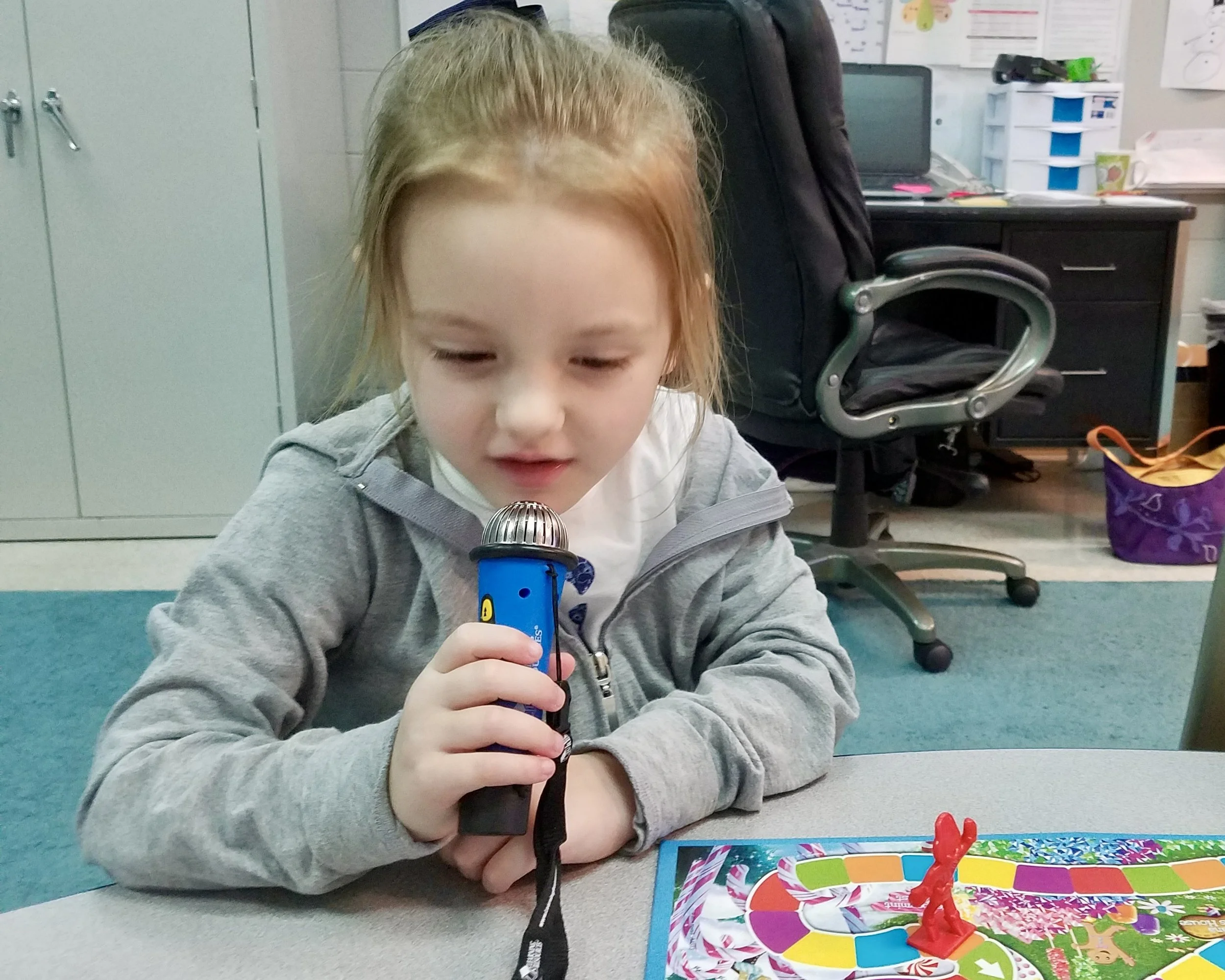 Girl participating in speech therapy in South Carolina