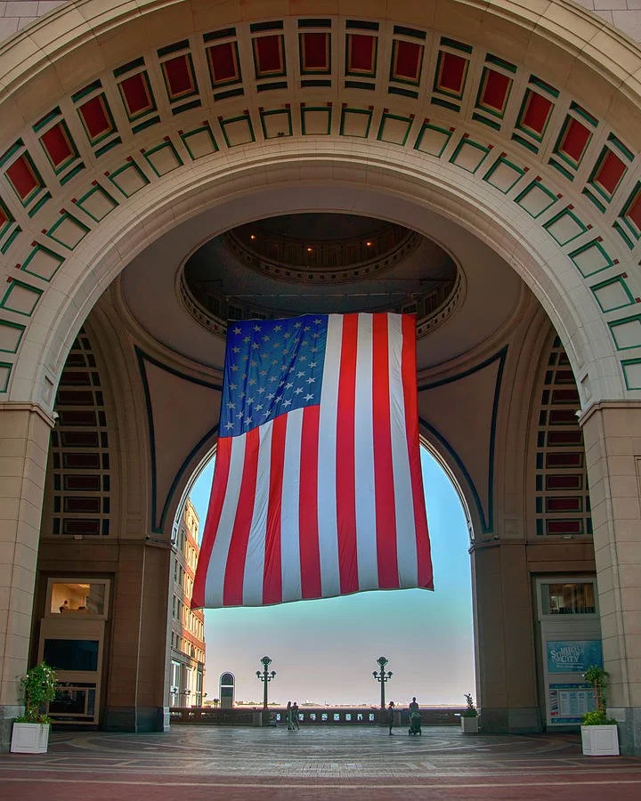 Luxury private Boston history tours featuring iconic waterfront landmarks and patriotic sites