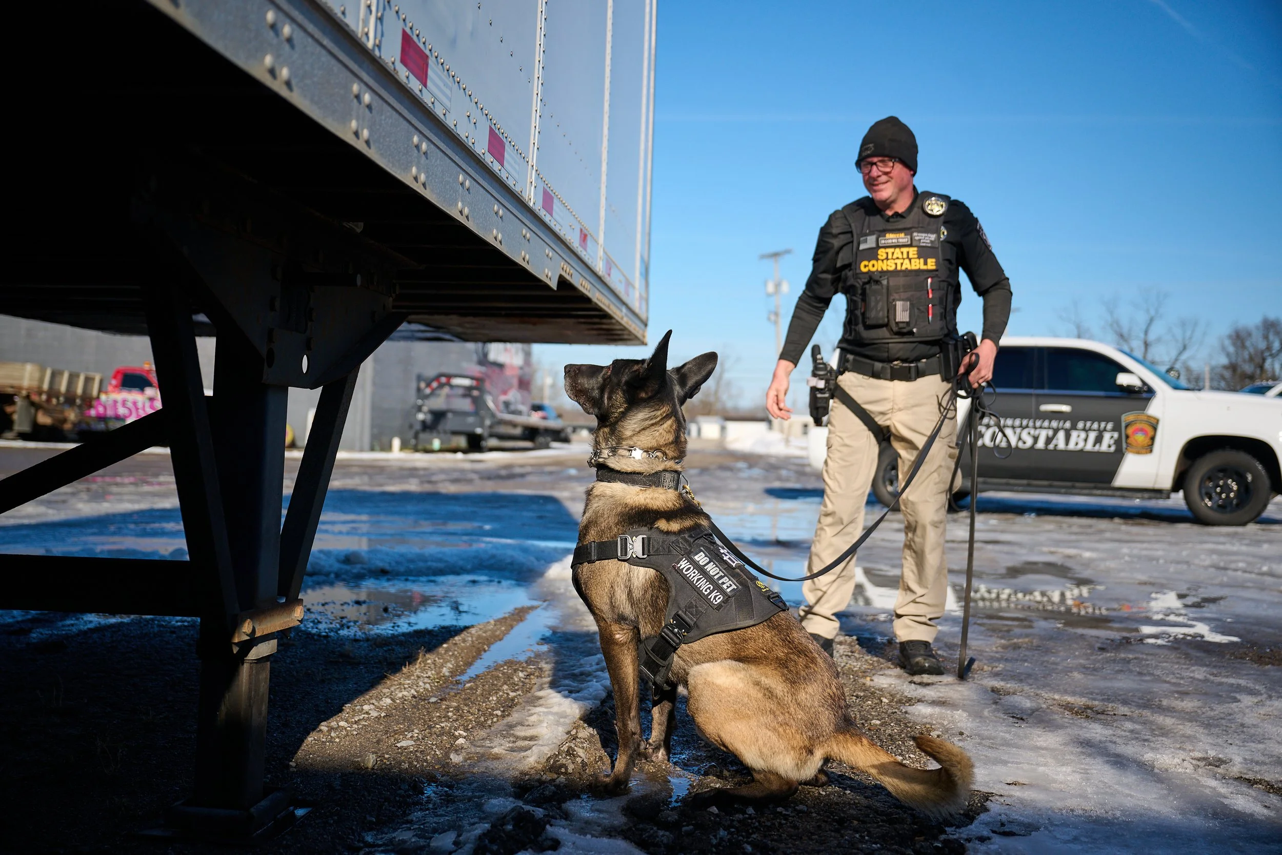 K-9 blade indicating an explosive hide