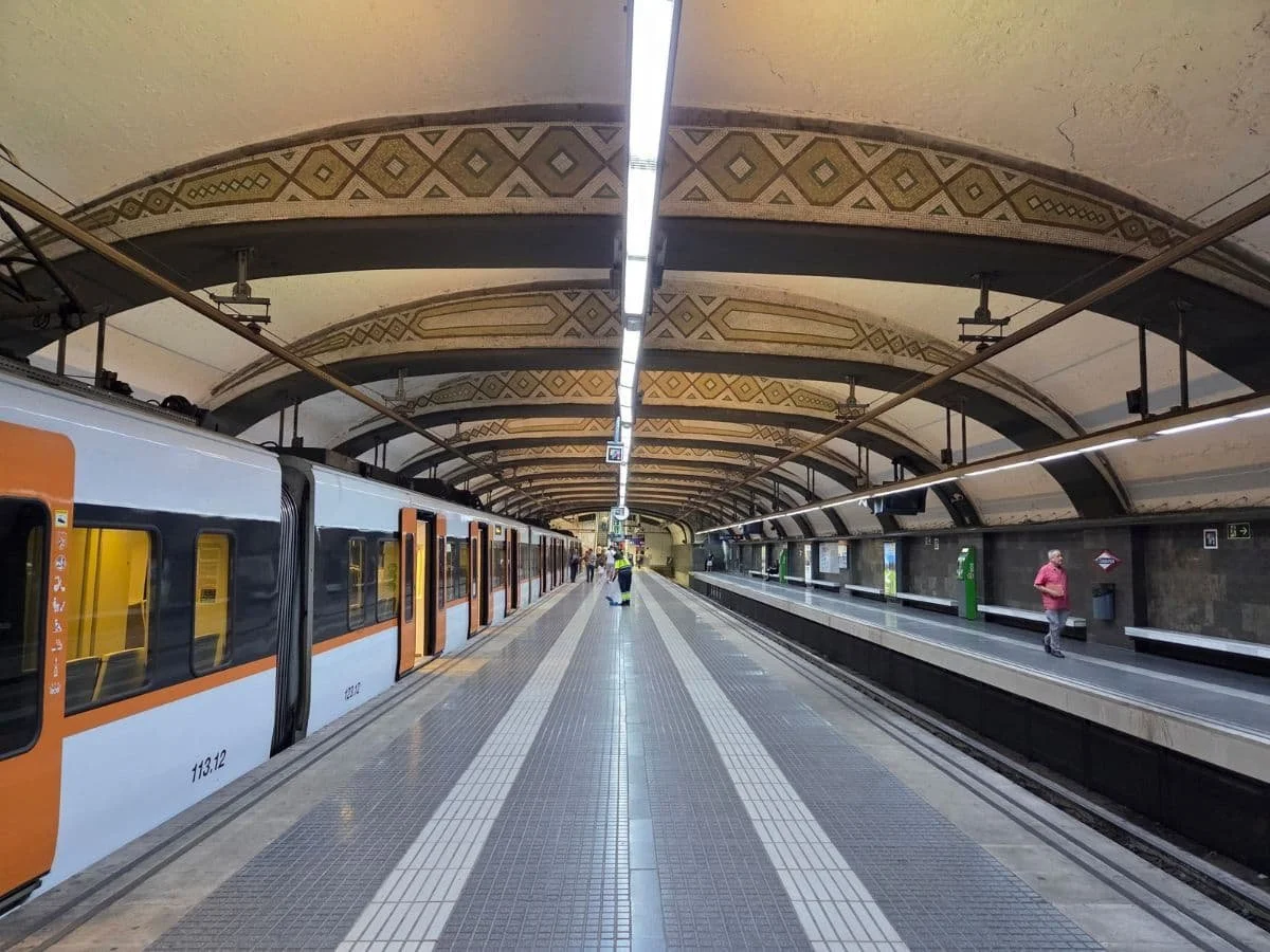 🧭 Styr på hotel, transport og det praktiske i Barcelona? Mine tips til din rejse