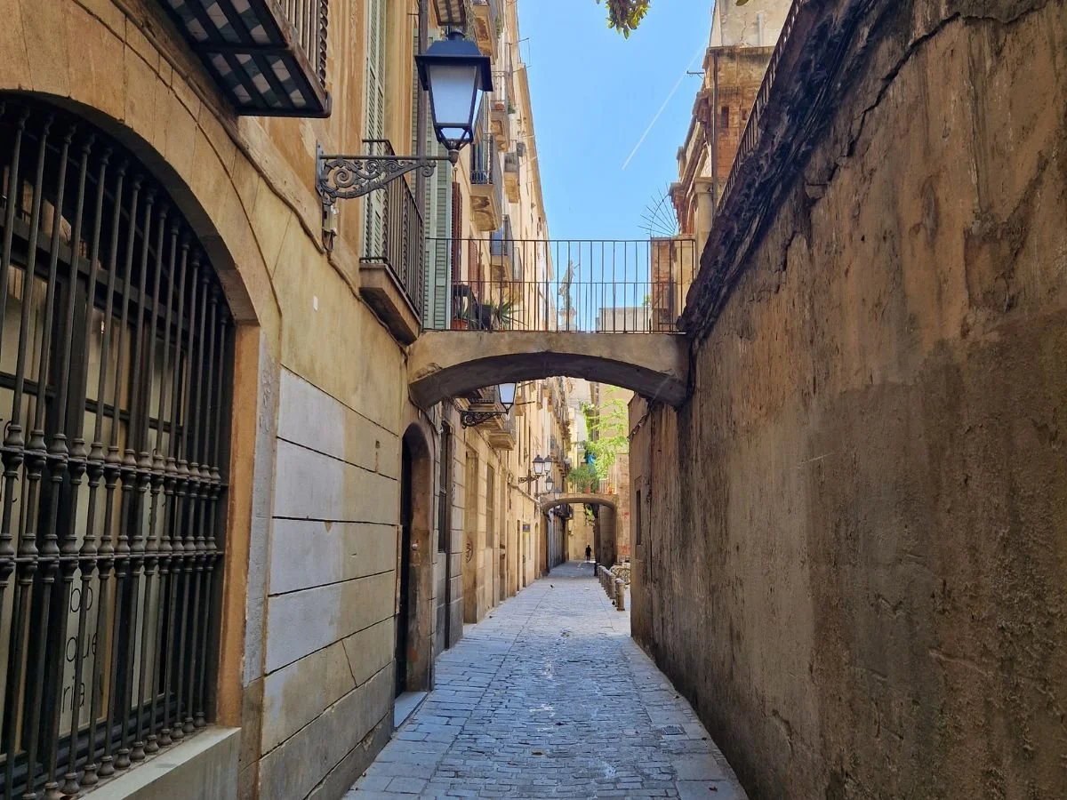 🧭 Lommetyve, scams og tiggere? Guide til, hvordan du rejser trygt i Barcelona