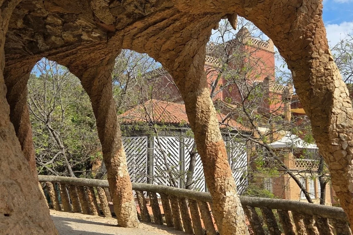 Park Güell - Søjlegang.jpg