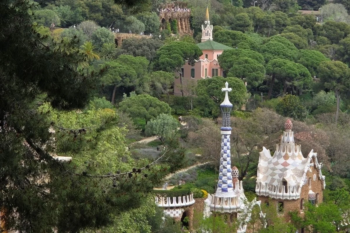 Park Güell -Udsigt over parken.jpg