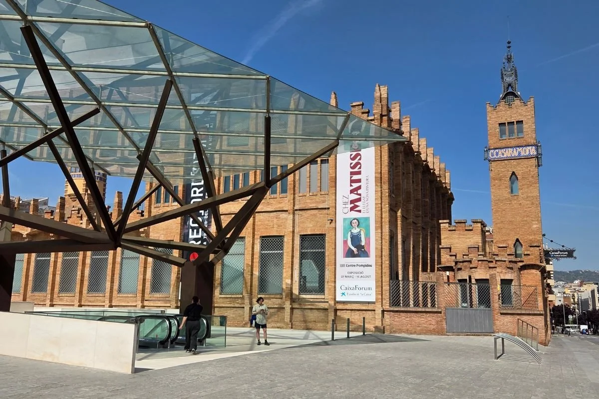 CaixaForum i Barcelona i den tidligere modernistisk fabrik