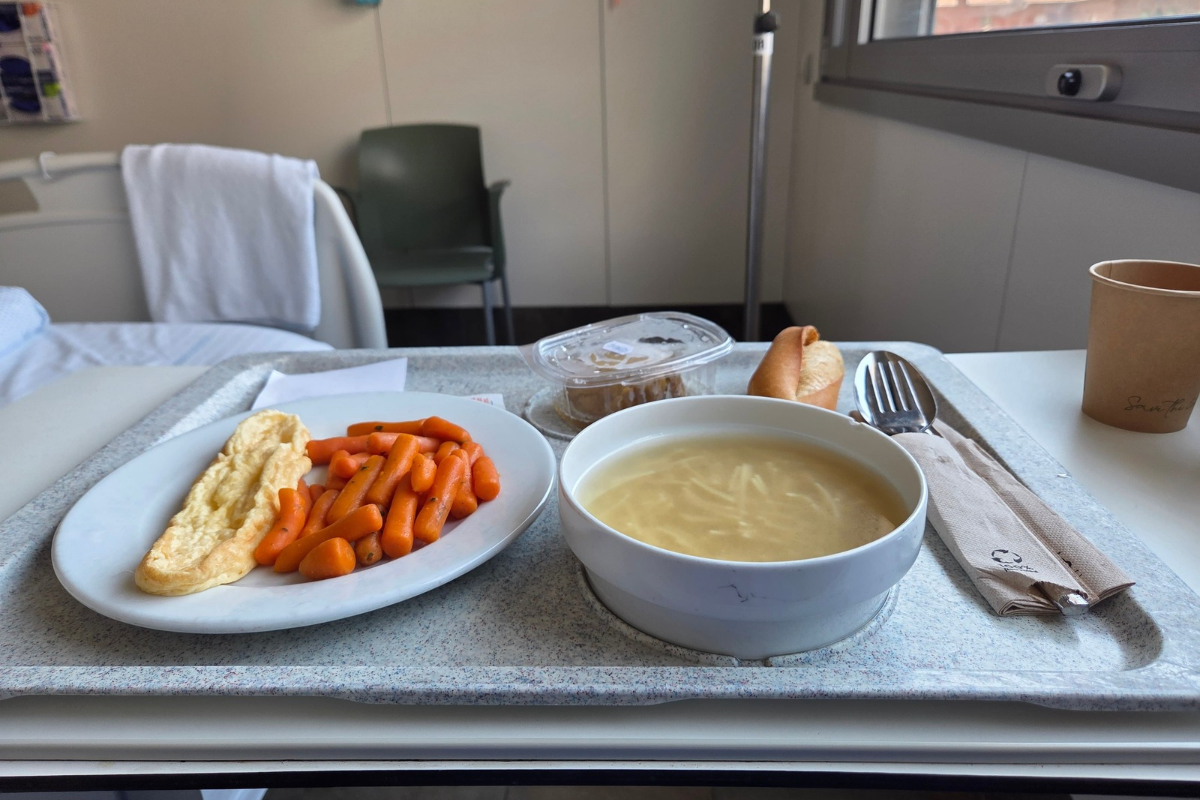 Måltid serveret under mit hospitalsophold i Barcelona