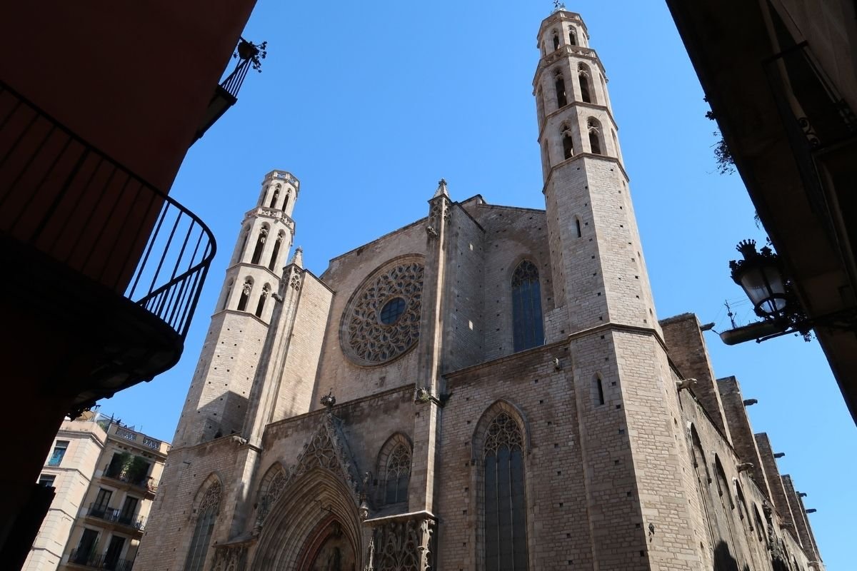 Perspektiv over forsiden af Santa Maria del Mar