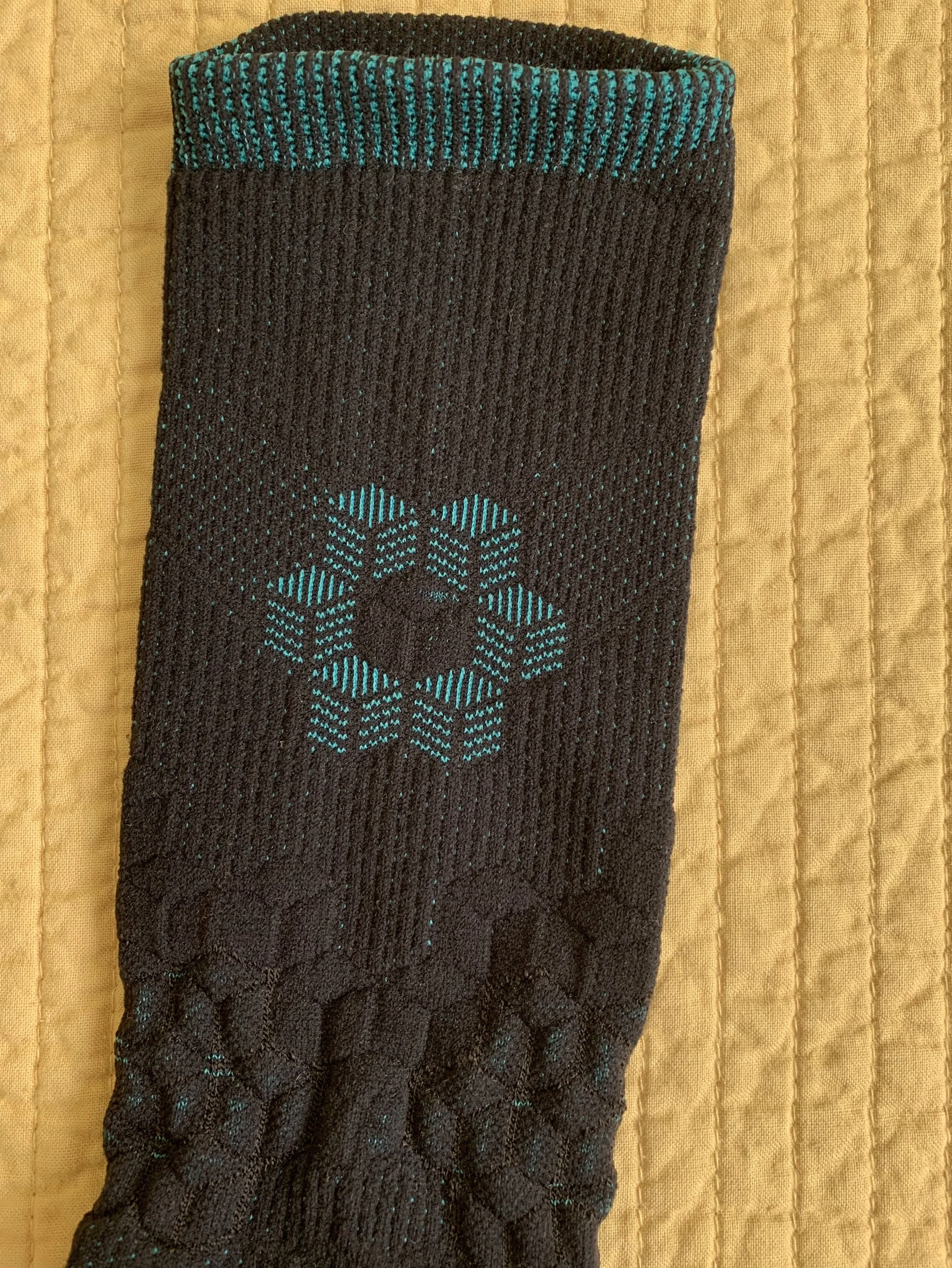 Did the same process for this one too. Also played around with tuck-stitches on the welt. 