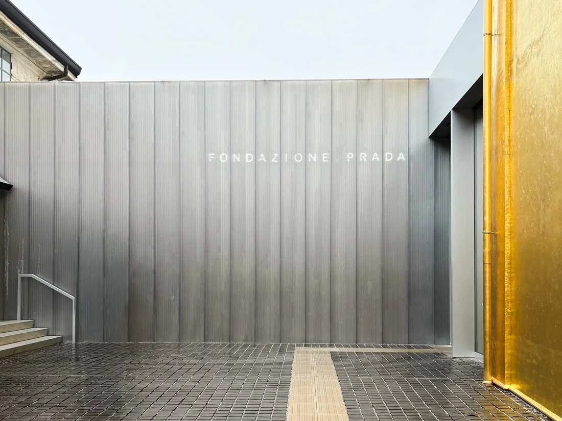 빛과 구조, 그리고 기억의 층