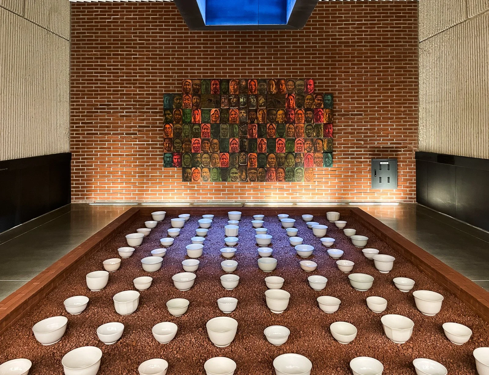 빛으로 쌓아올린 거룩한 건축