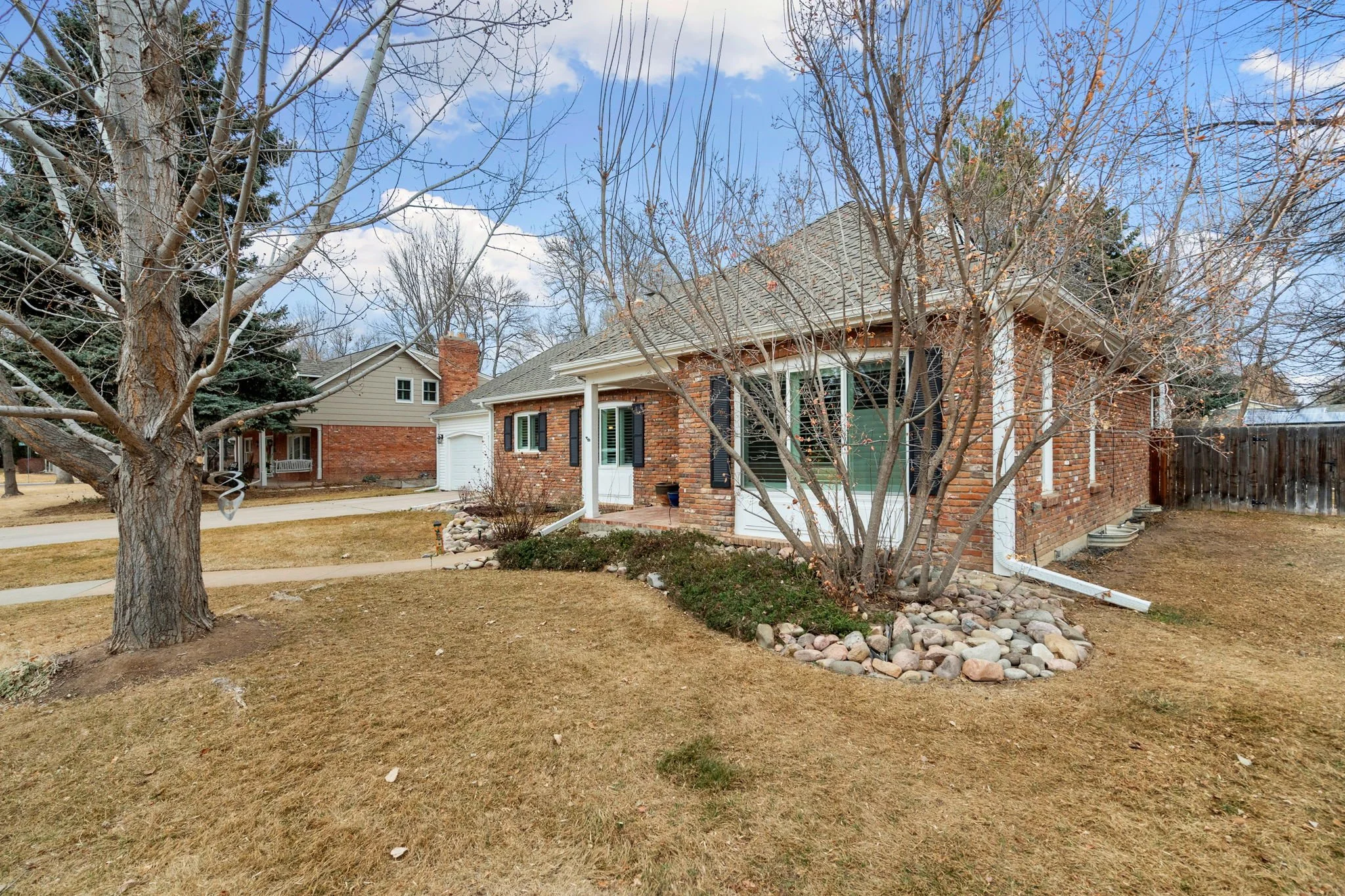 3-web-or-mls-1204 Parkwood Dr 3.jpg