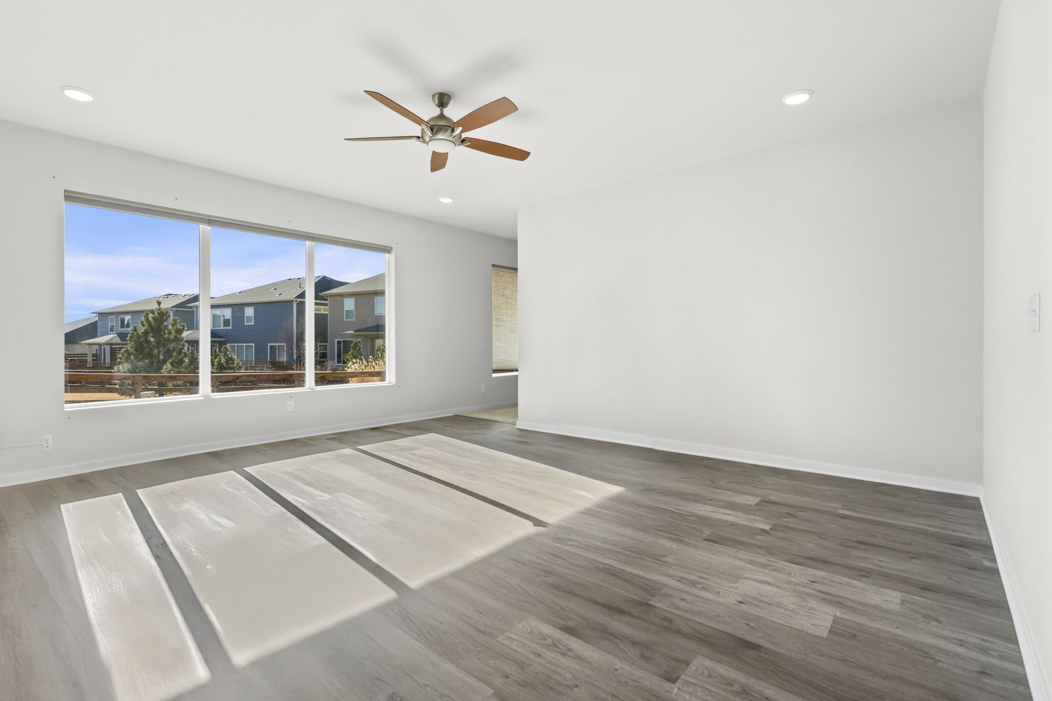 12-web-or-mls-5233 Second Ave 12.jpg