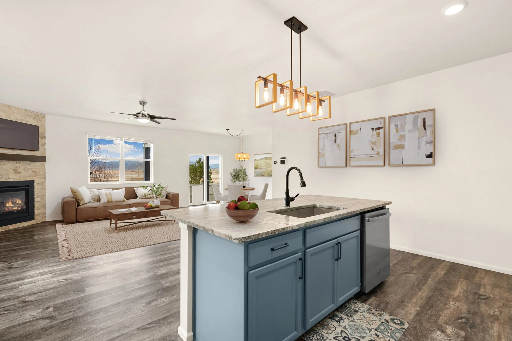 57-web-or-mls-11-print-1413 Westport Ave 11_1.jpg