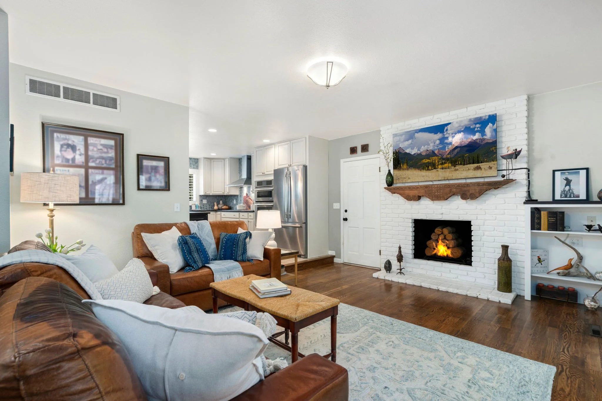 23-web-or-mls-1204 Parkwood Dr 23.jpg