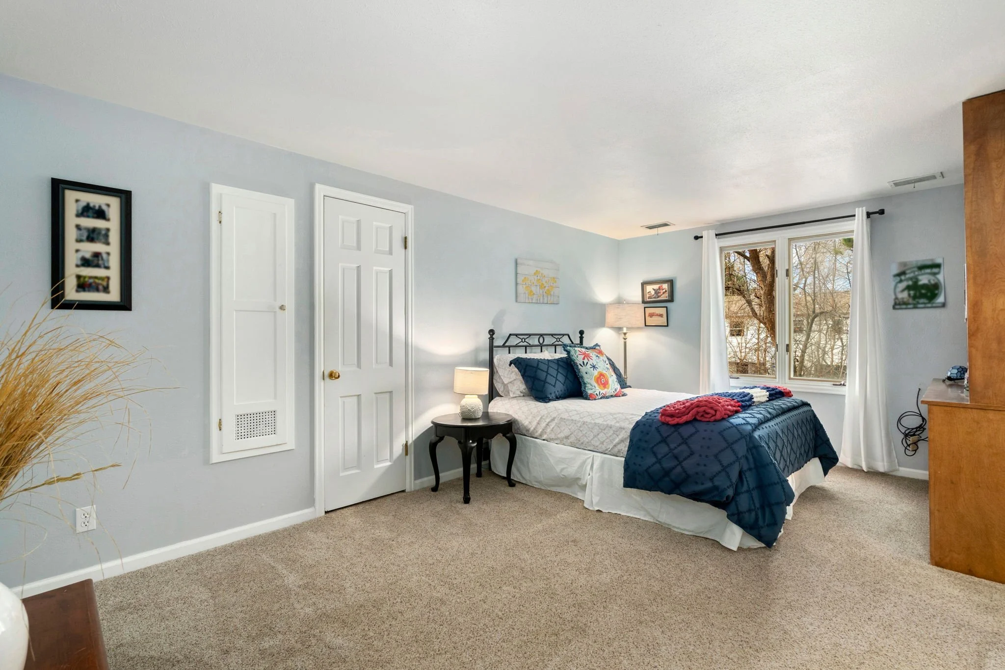 34-web-or-mls-1204 Parkwood Dr 34.jpg