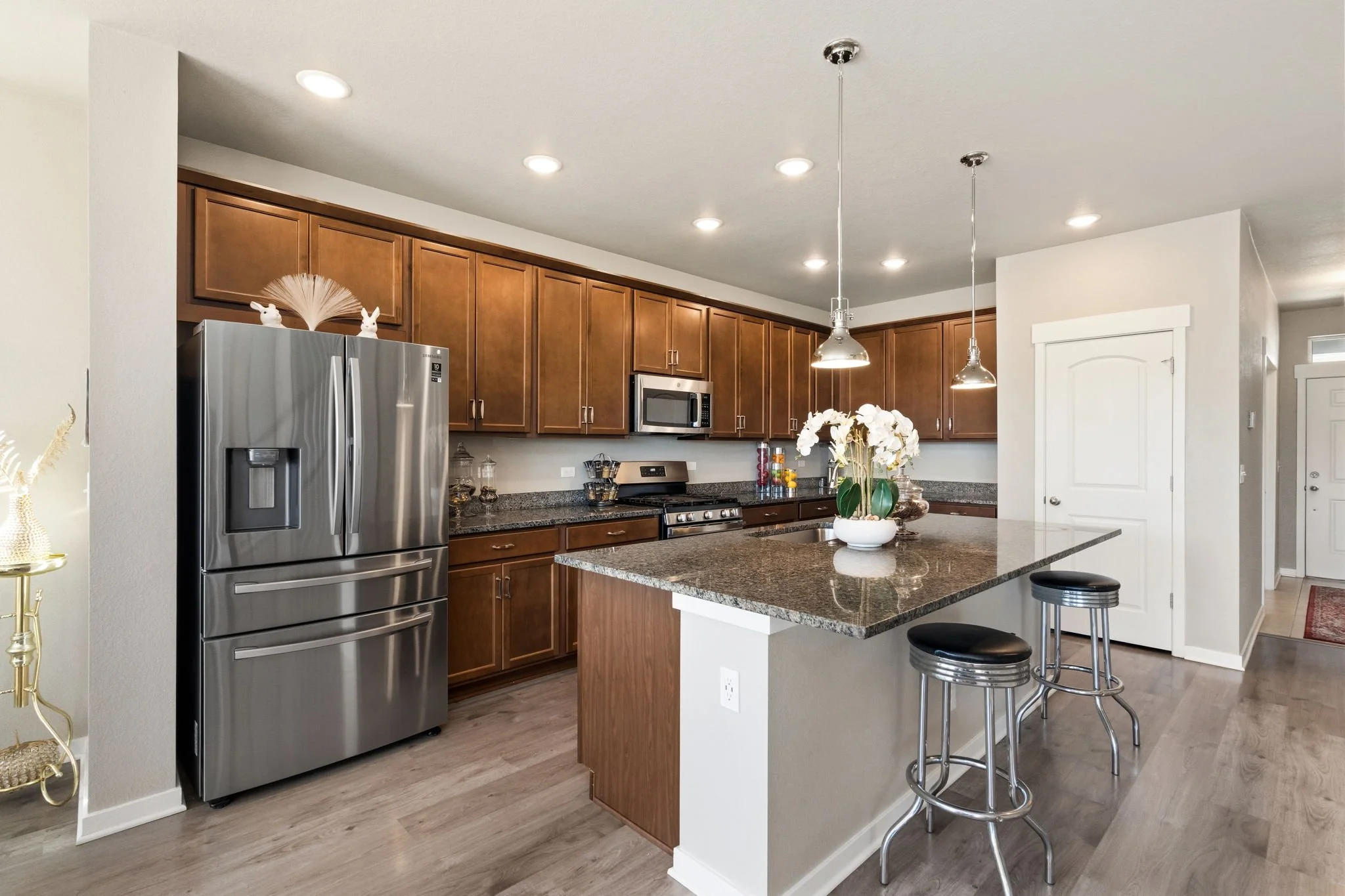 7-web-or-mls-4420 Lyceum Ct 7.jpg