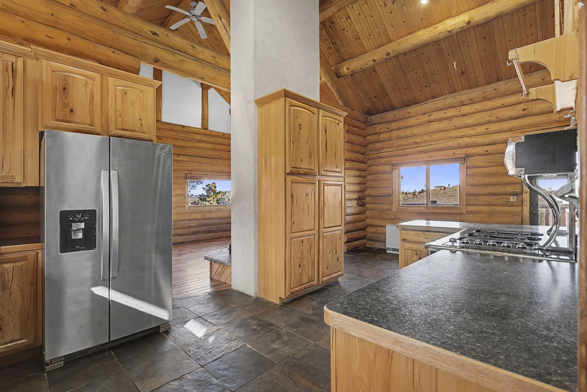 15_905 Stratton Park Rd 15.jpg