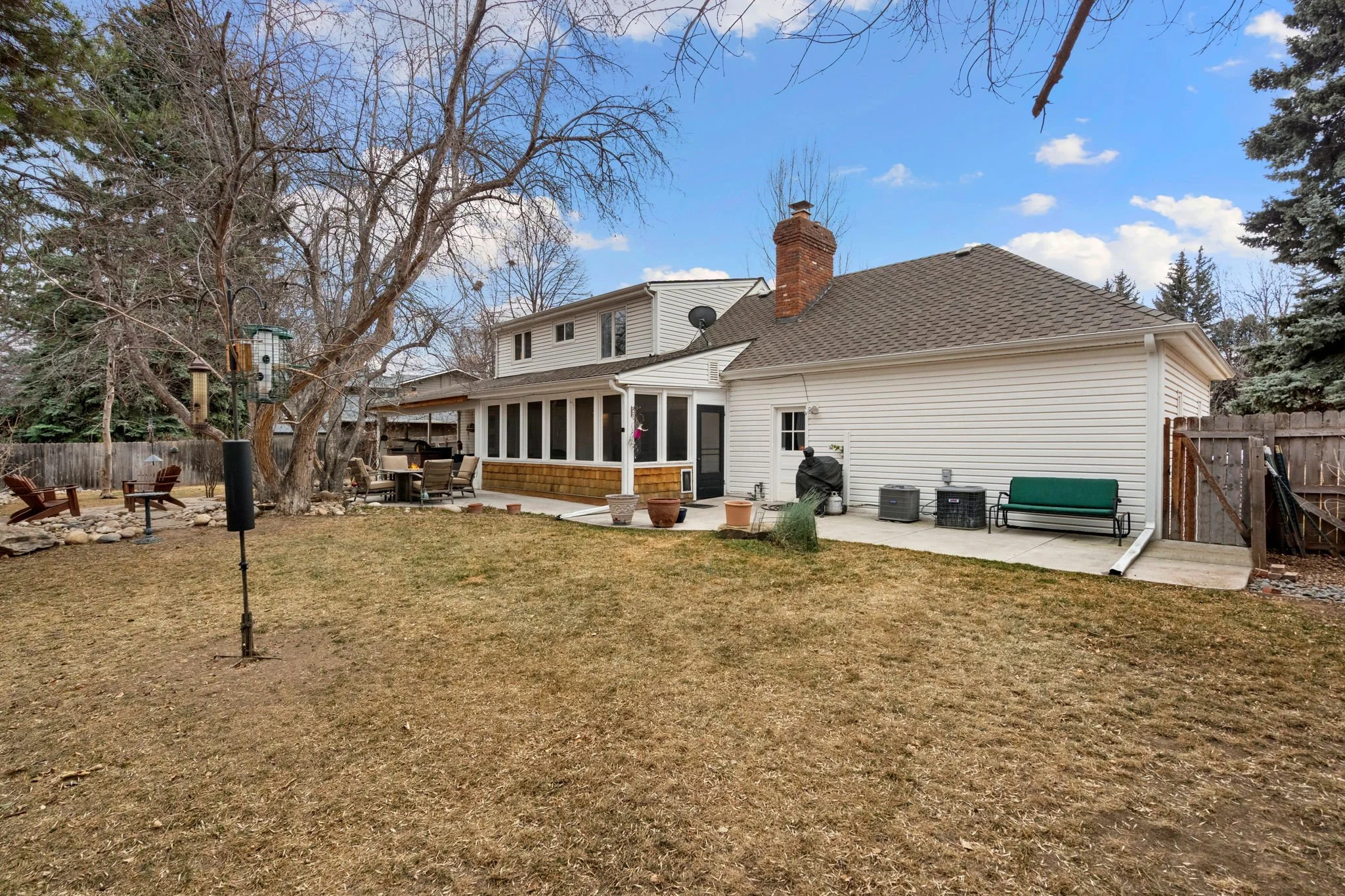 46-web-or-mls-1204 Parkwood Dr 46.jpg