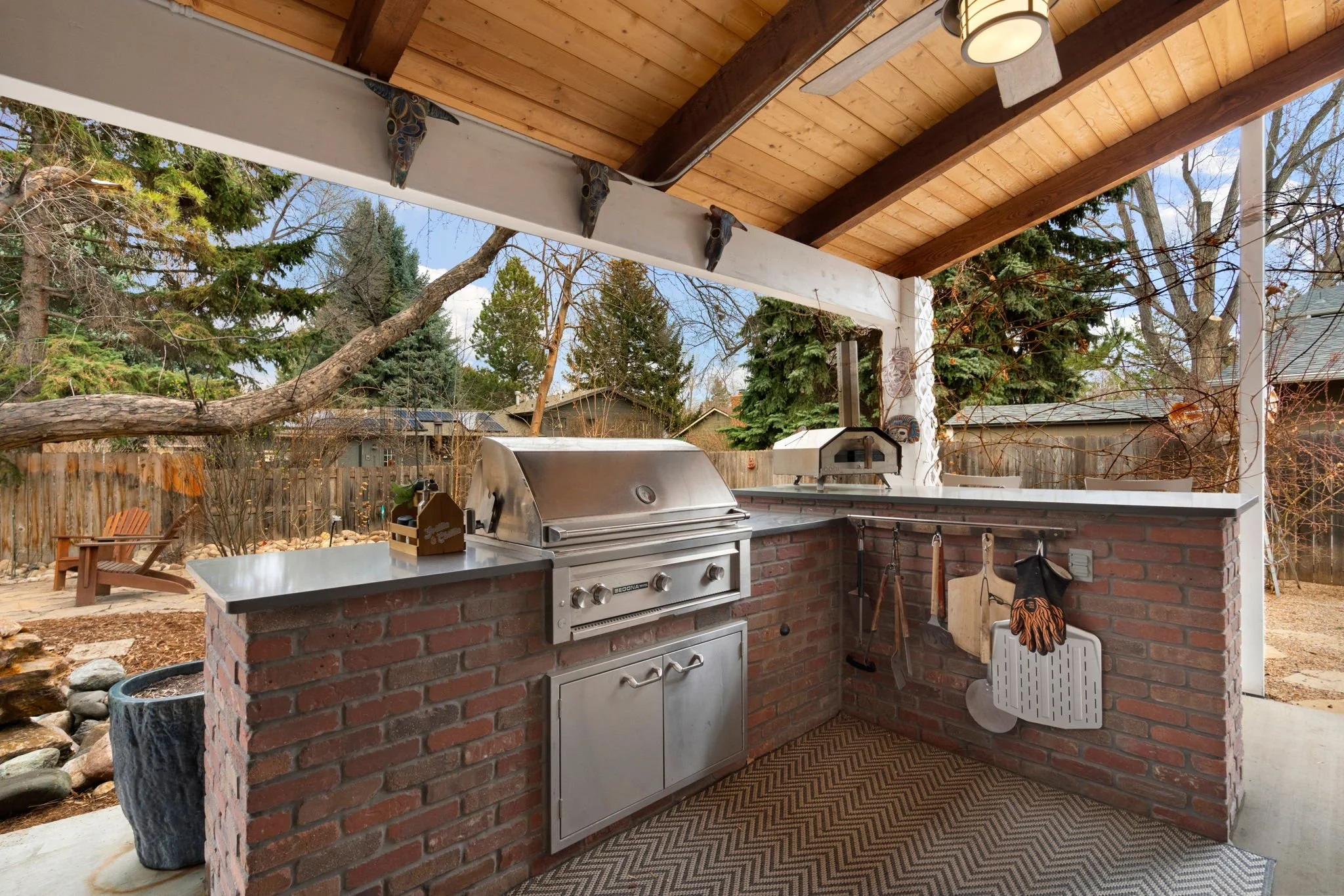 44-web-or-mls-1204 Parkwood Dr 44.jpg