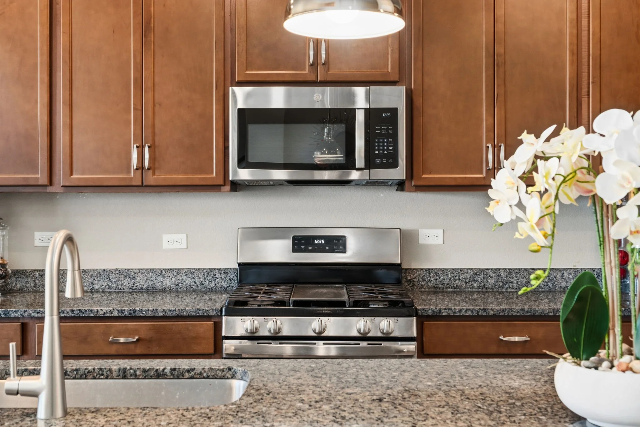 16-web-or-mls-4420 Lyceum Ct 16.jpg