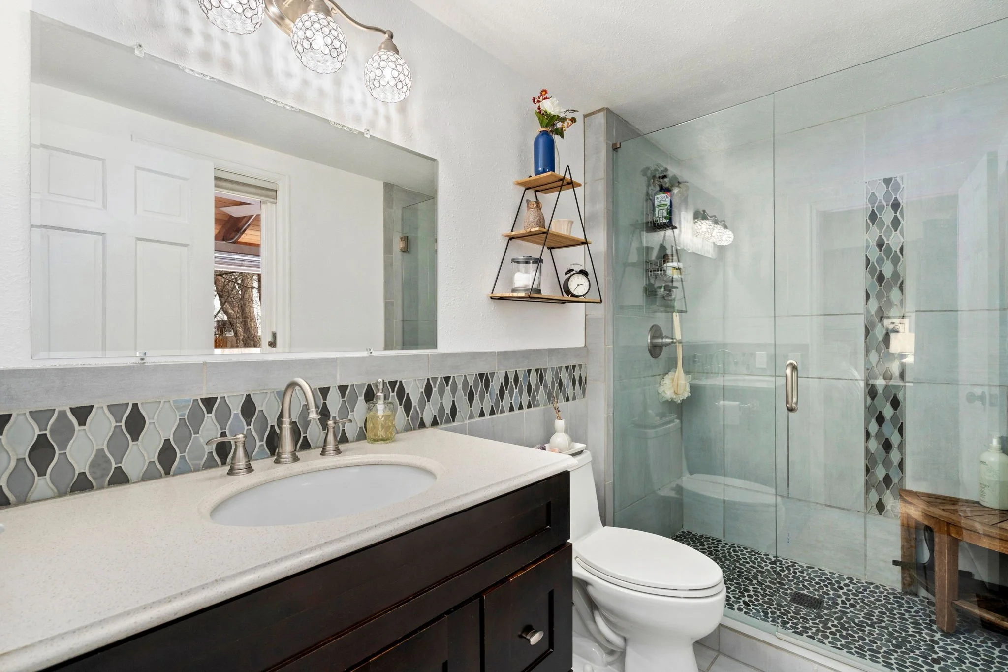 31-web-or-mls-1204 Parkwood Dr 31.jpg