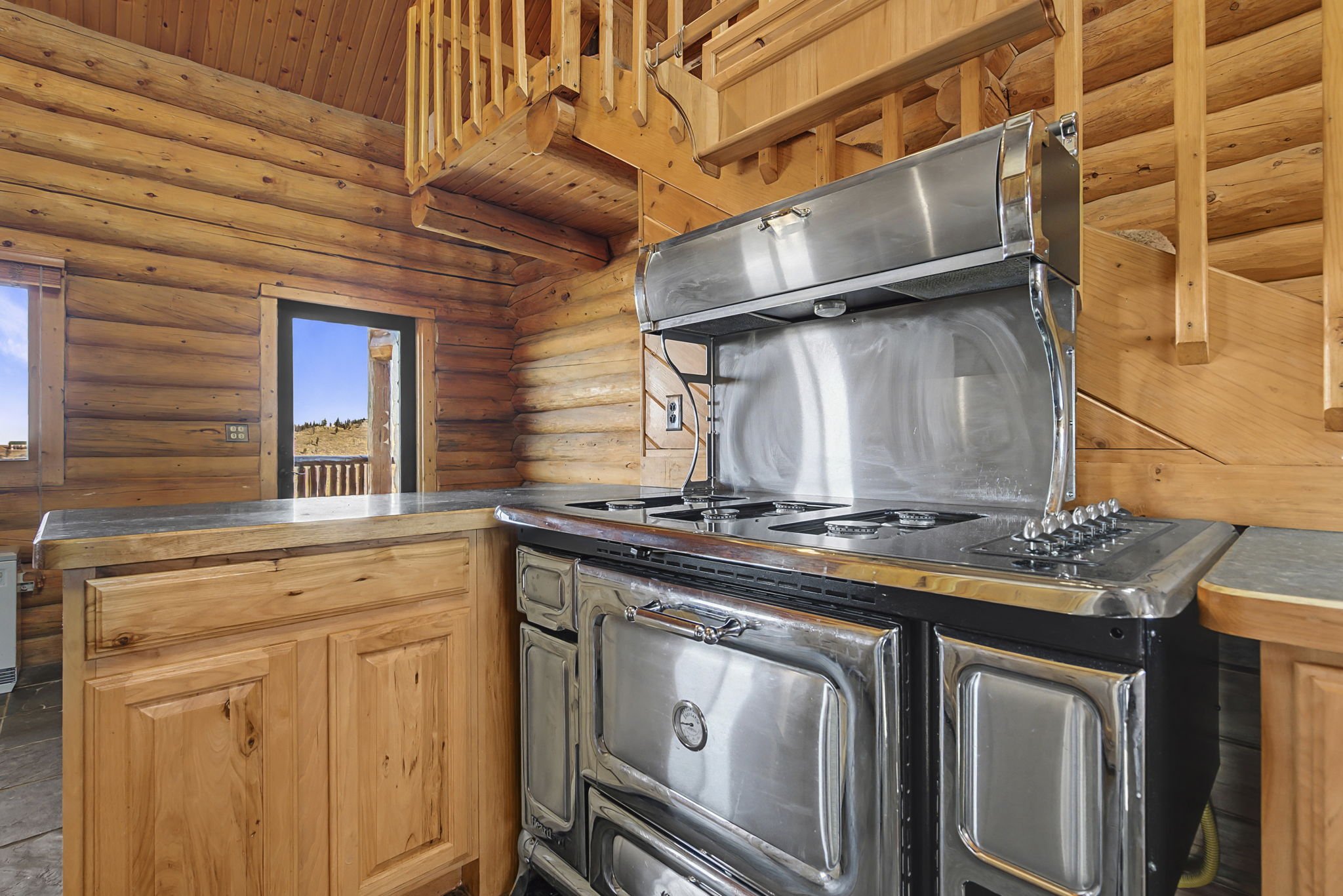 14_905 Stratton Park Rd 14.jpg