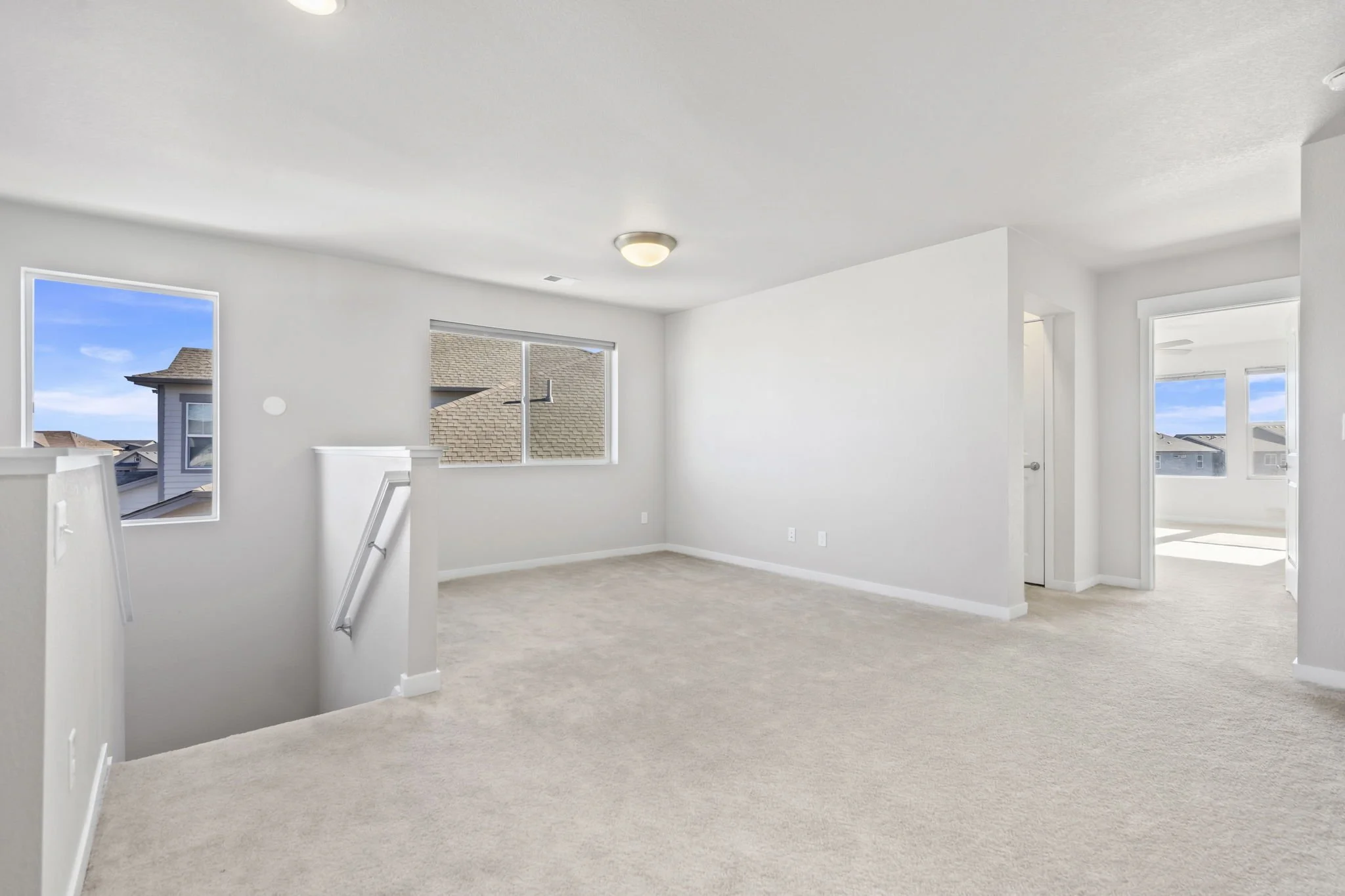 18-web-or-mls-5233 Second Ave 18.jpg