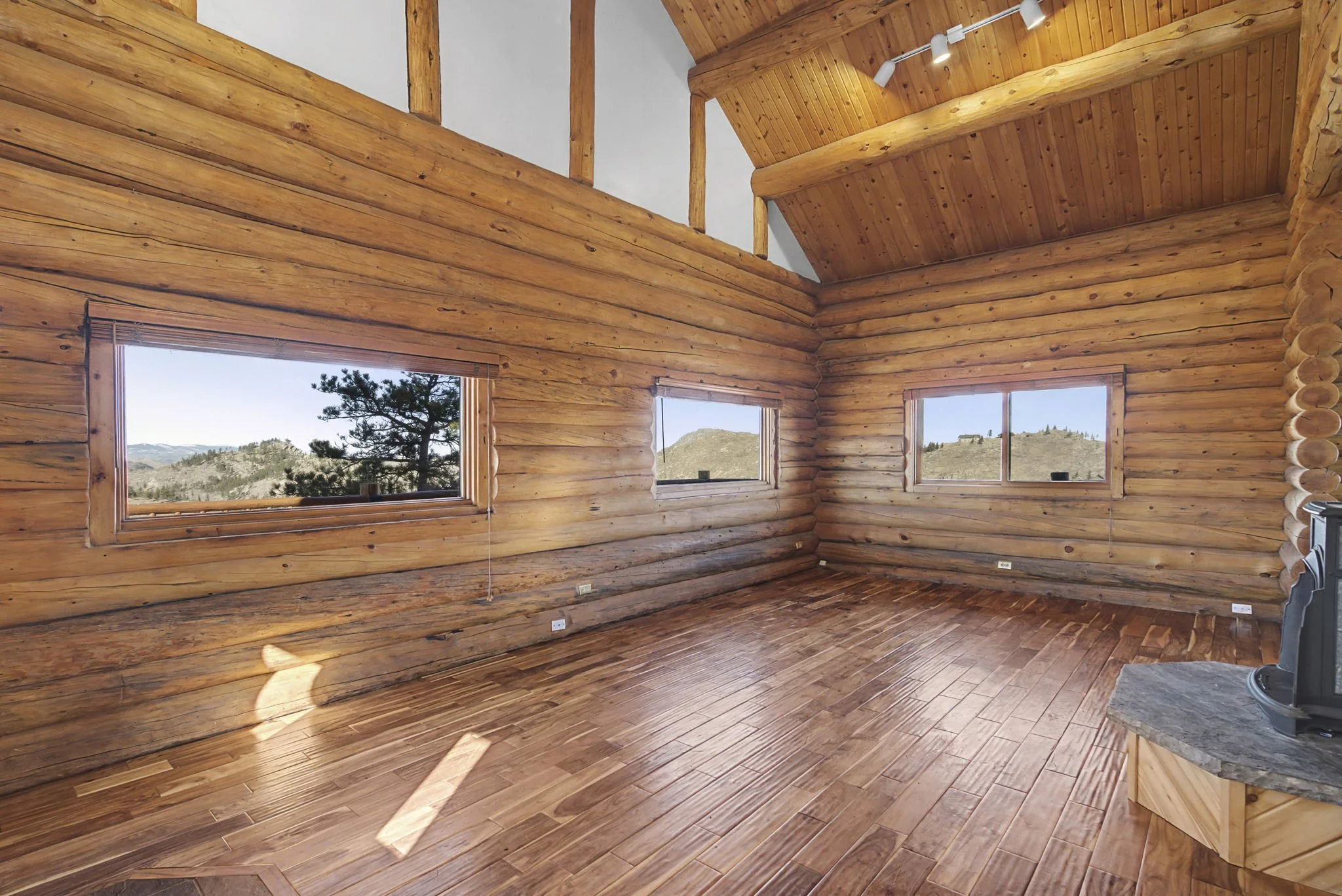 9_905 Stratton Park Rd 9.jpg