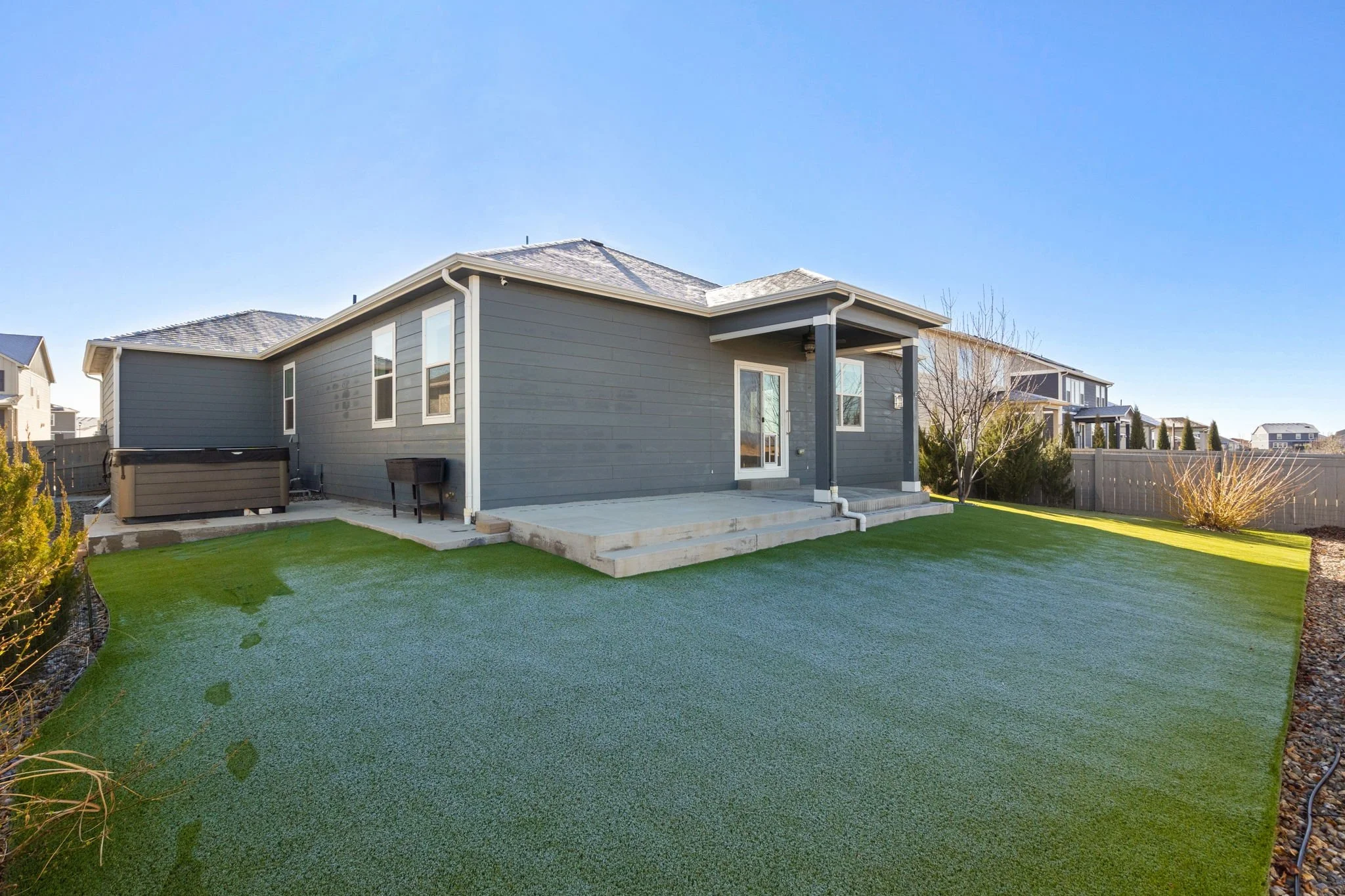 41-web-or-mls-1413 Westport Ave 41.jpg