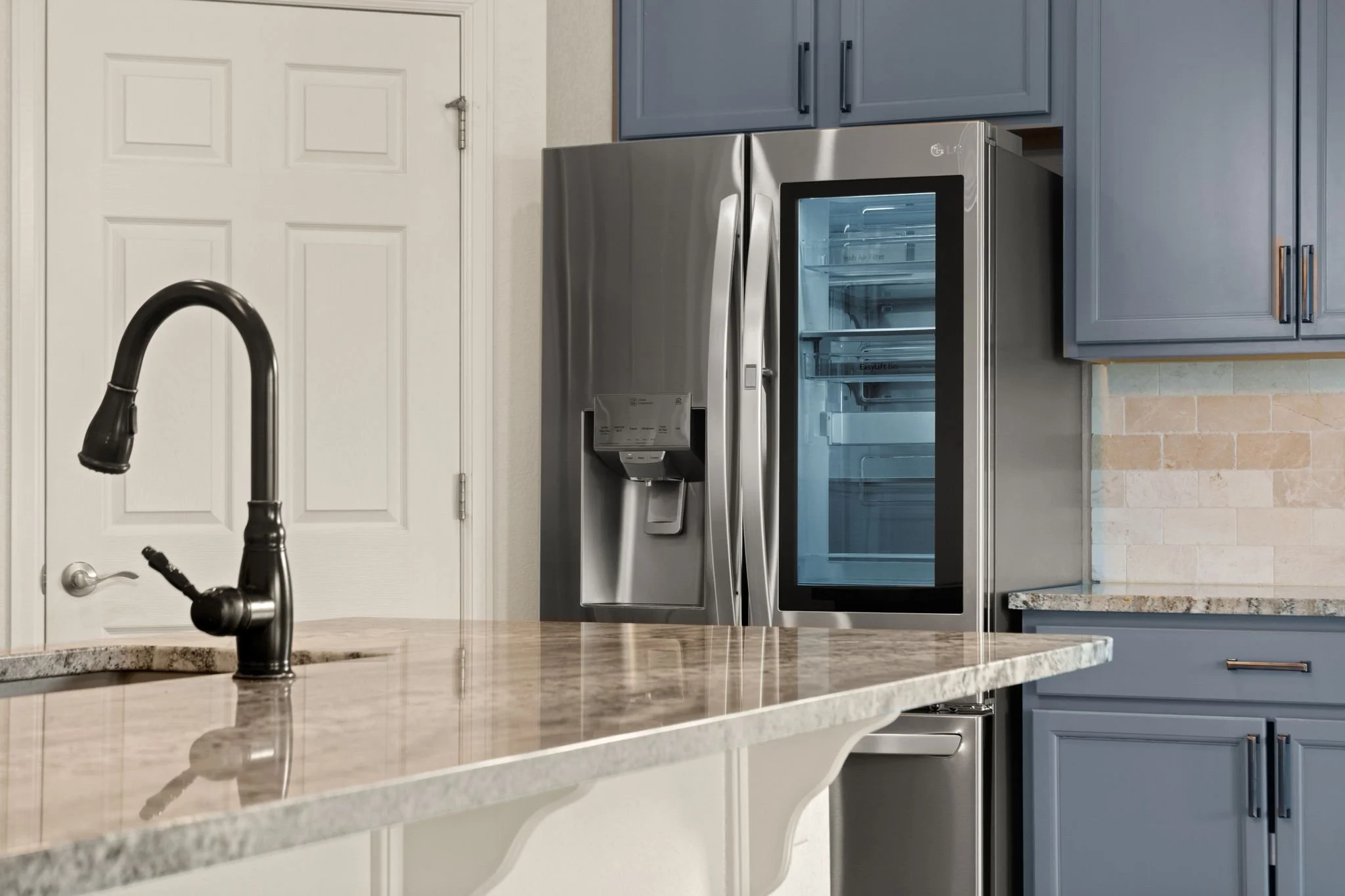 33-web-or-mls-1413 Westport Ave 33.jpg