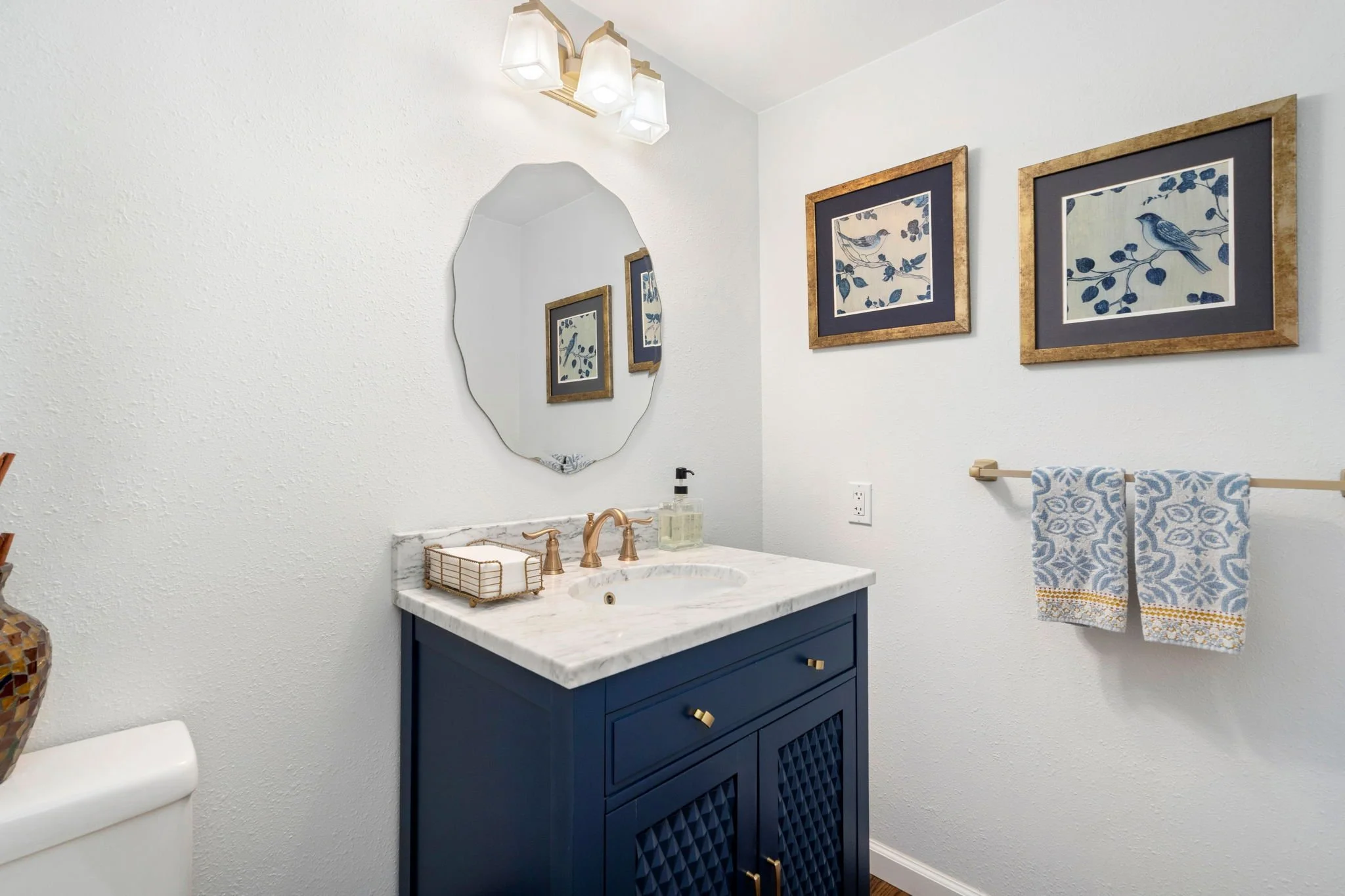 28-web-or-mls-1204 Parkwood Dr 28.jpg