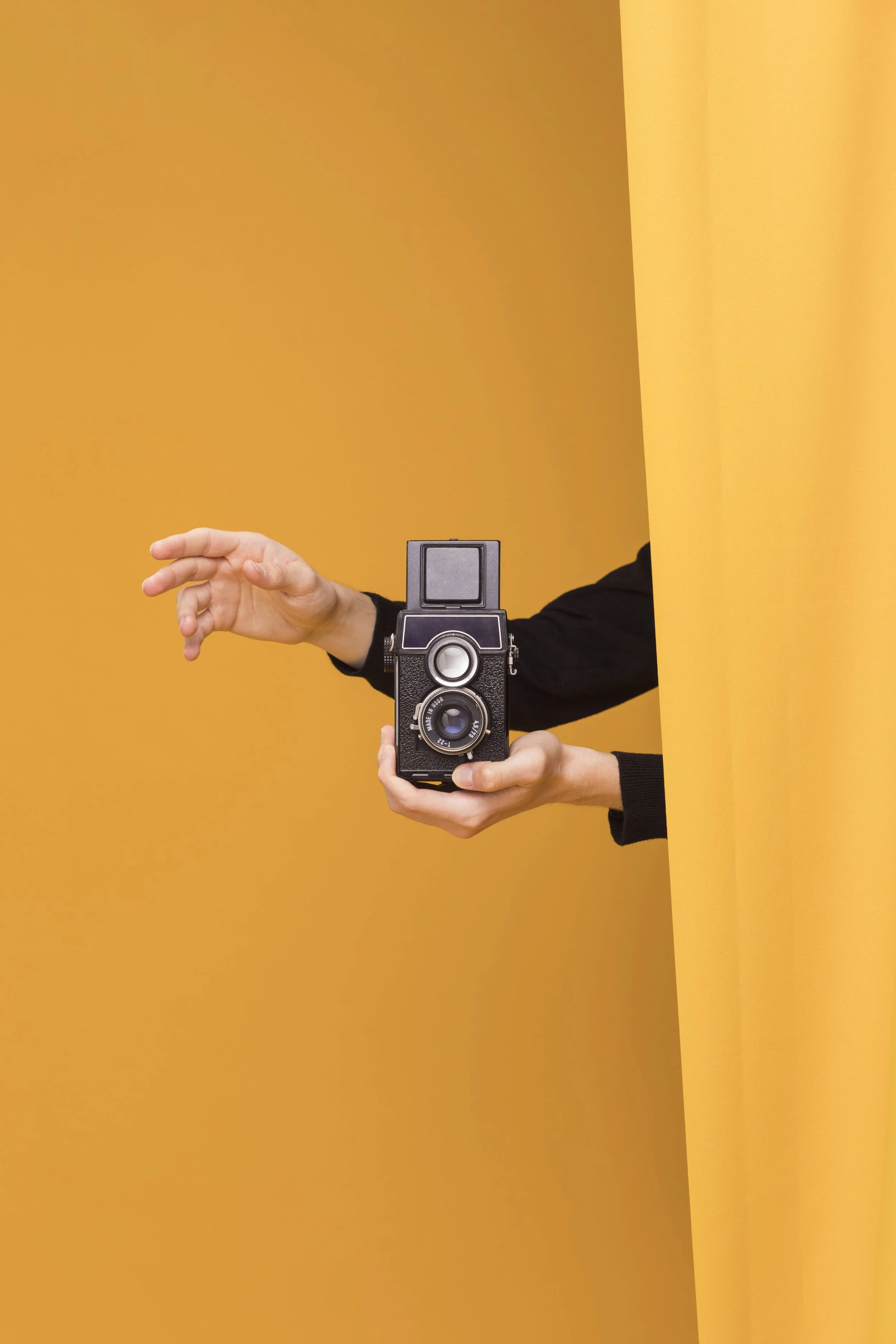 boy-filming-with-camcorder-yellow-scene.jpg