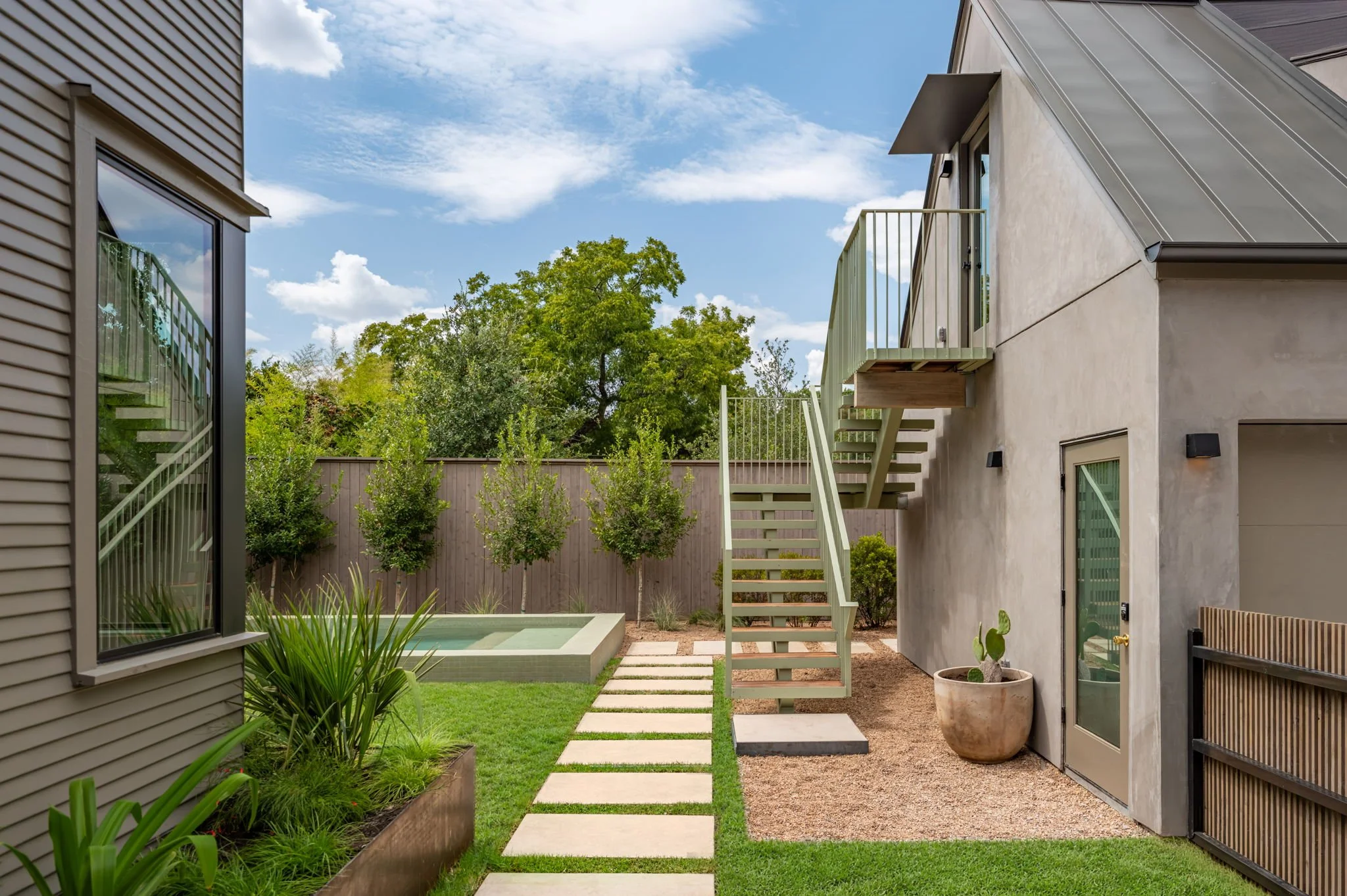 55-web-or-mls-L2920642-HDR_1-2.jpg