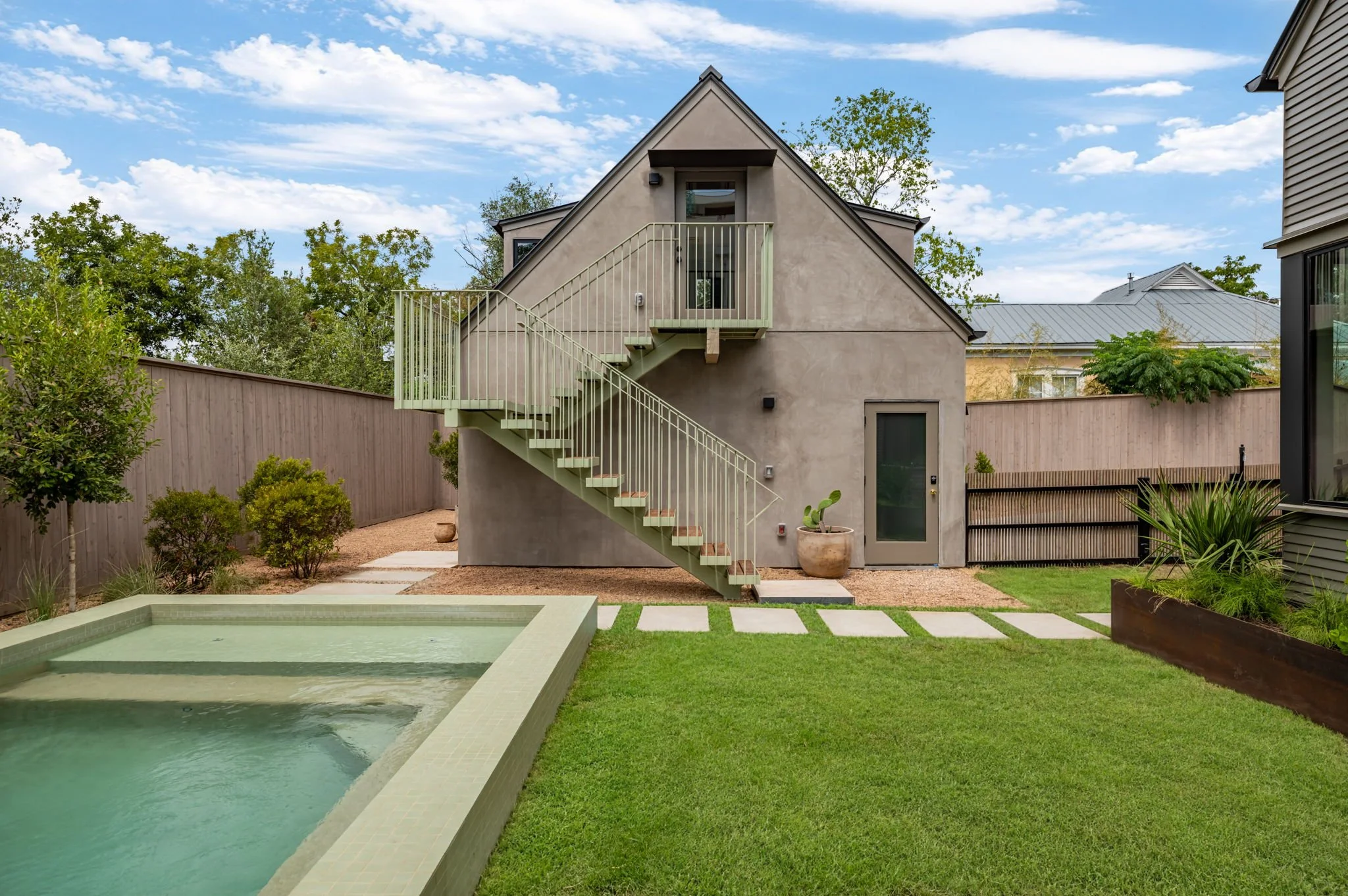 52-web-or-mls-L2920633-HDR.jpg