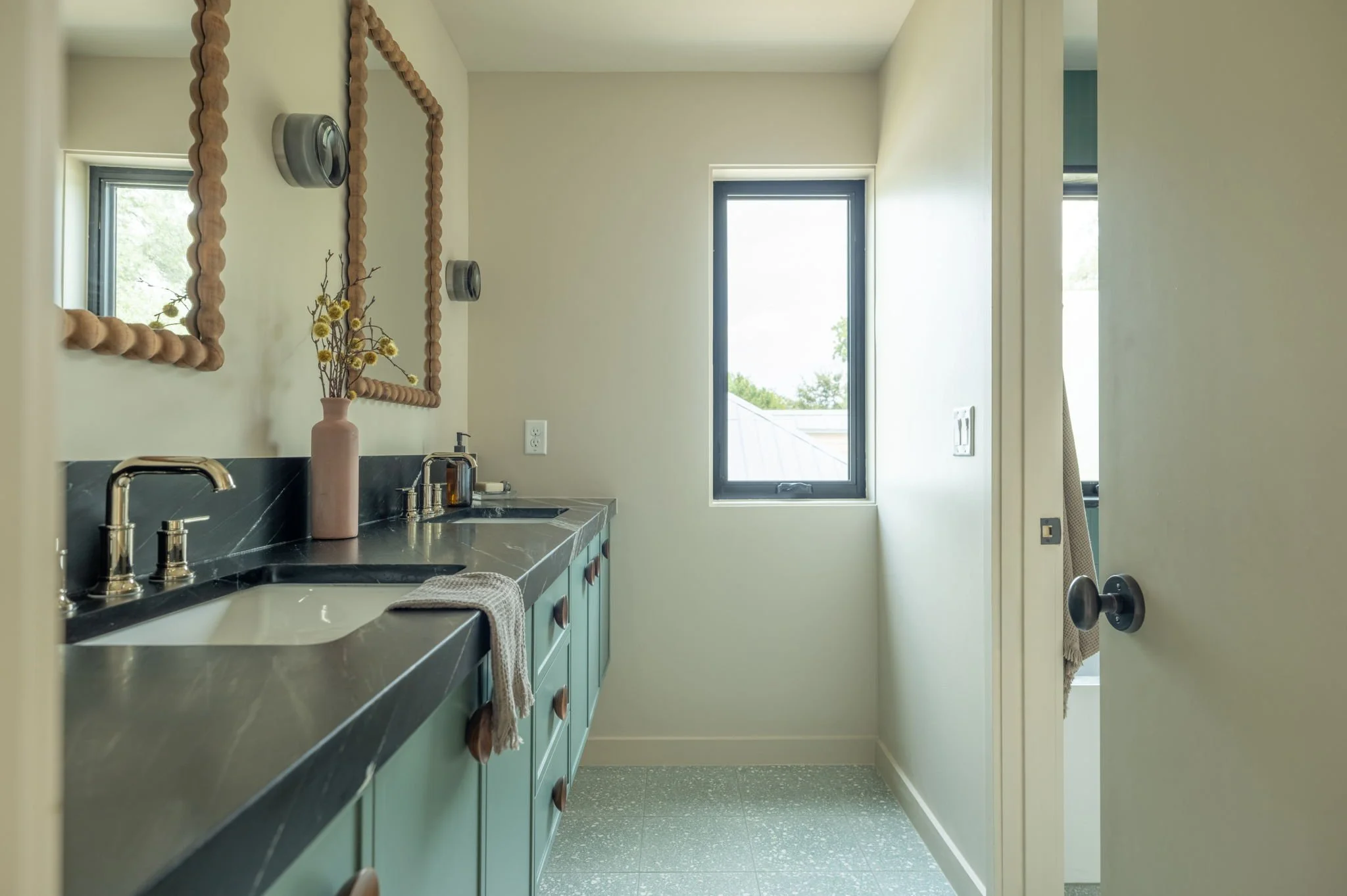 43-web-or-mls-L2920603-HDR-2.jpg