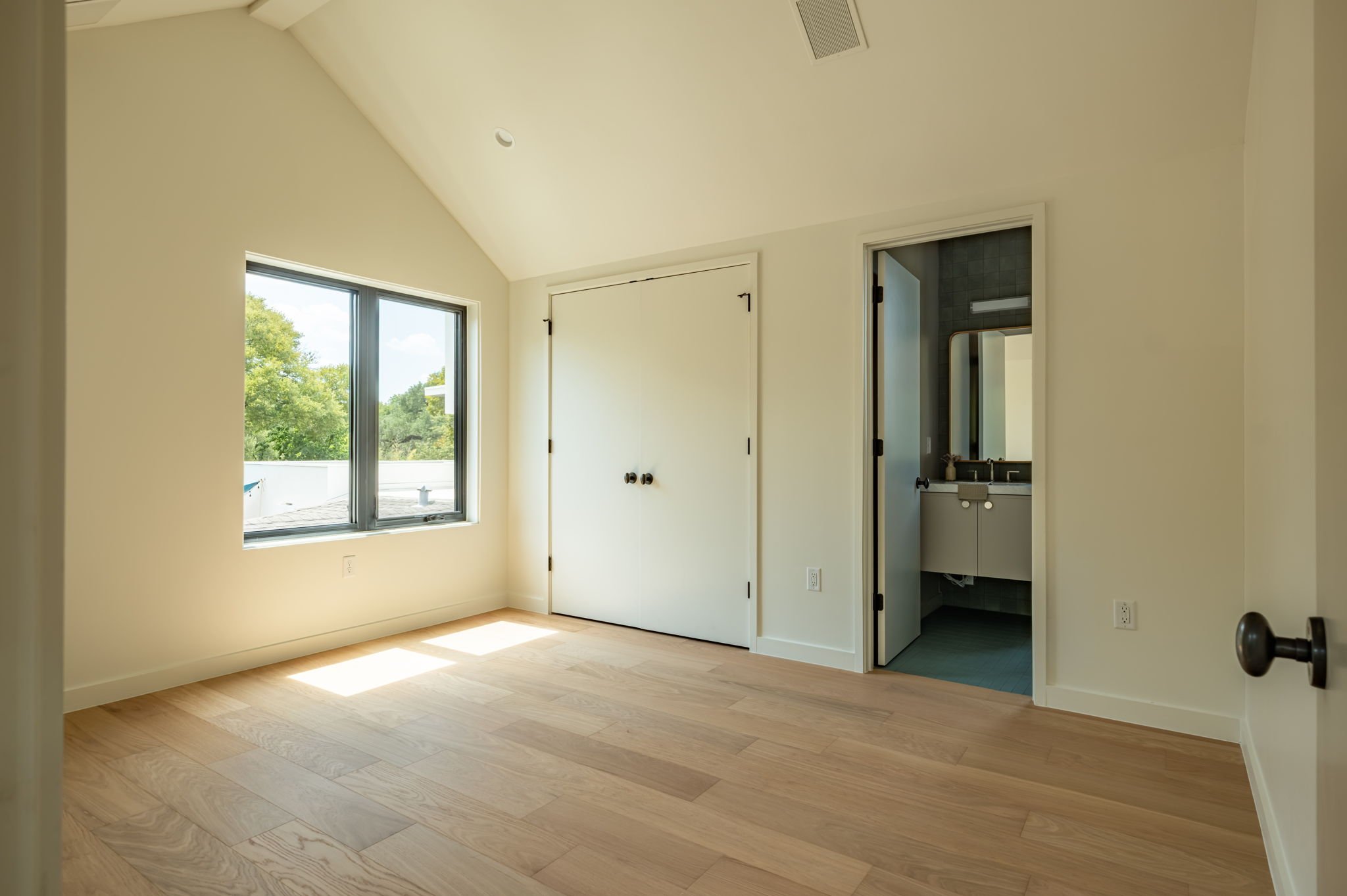 39-web-or-mls-L2920582-HDR-2.jpg