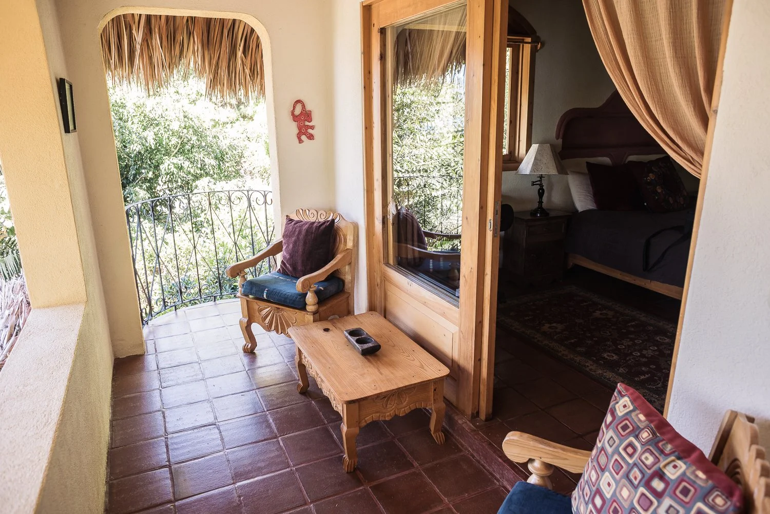 Lotus House 15 balcony_2019.jpg