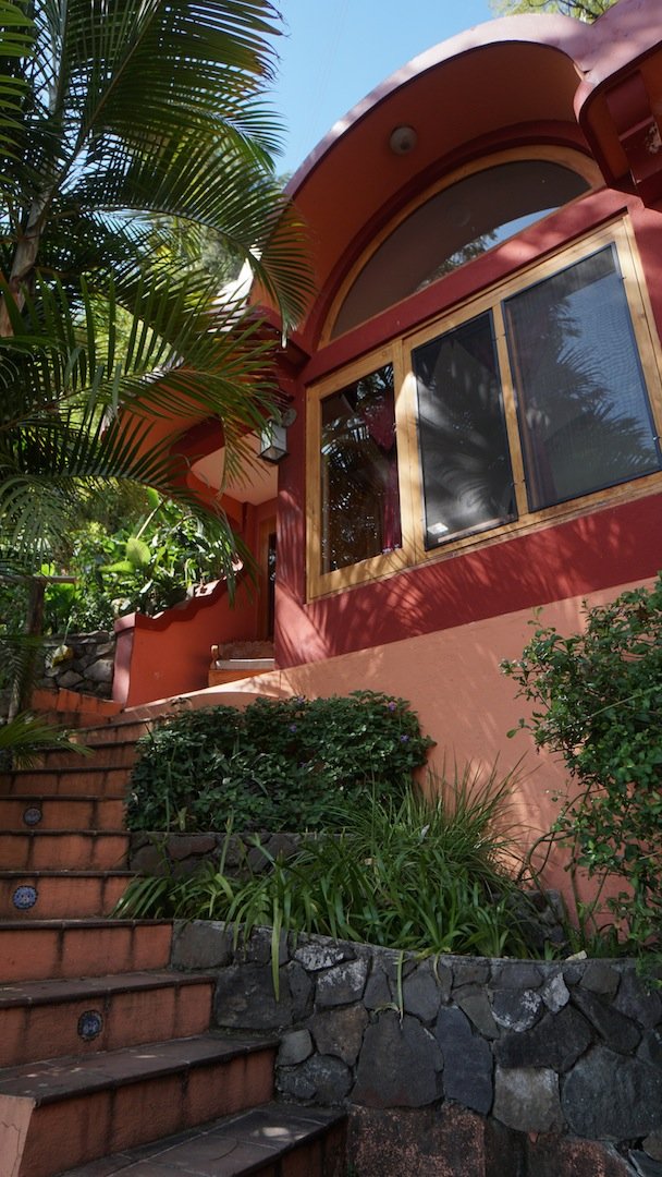 Bungalow 10 Exterior.jpg