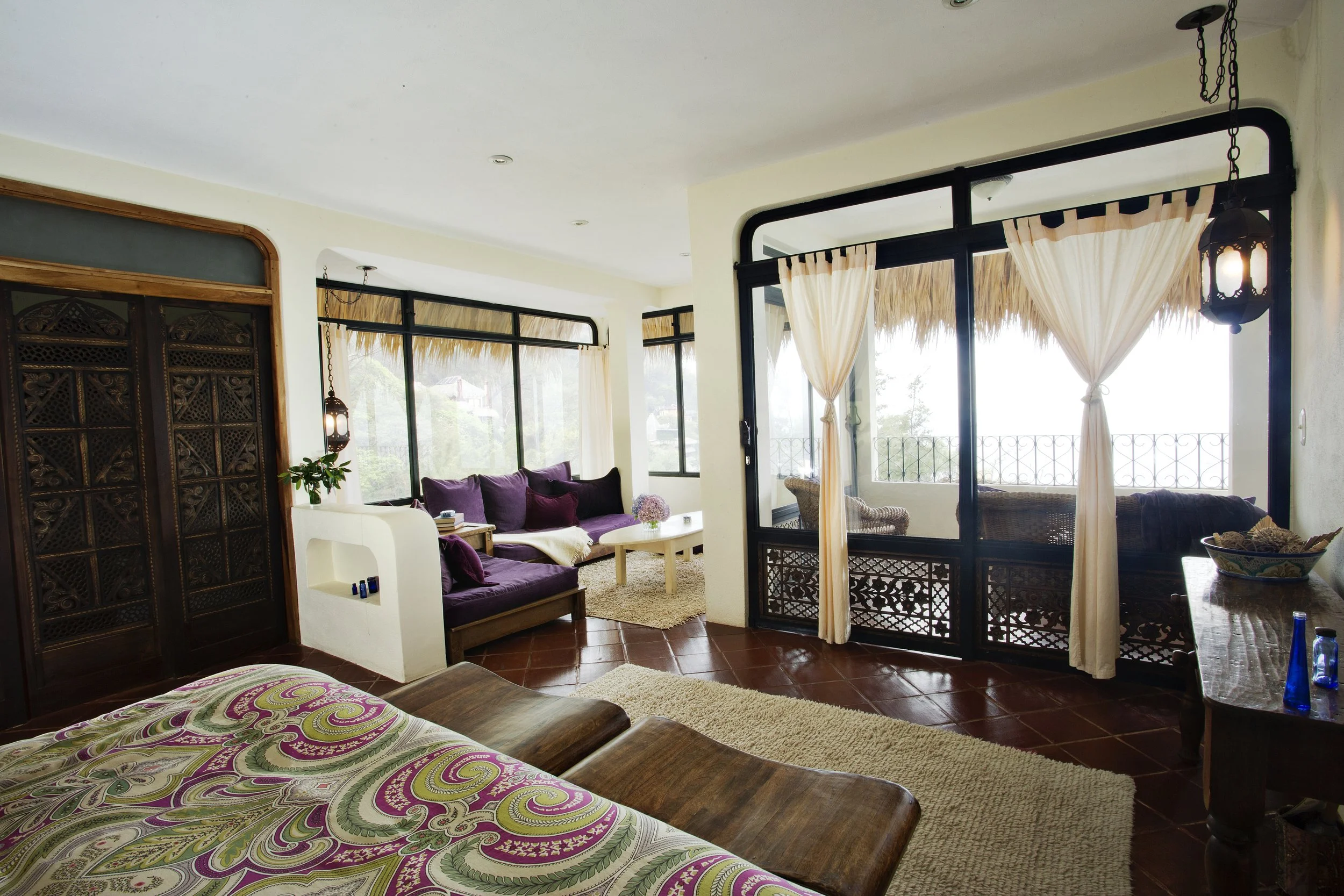 Ginger Suite 19 Sitting Area(1).jpg