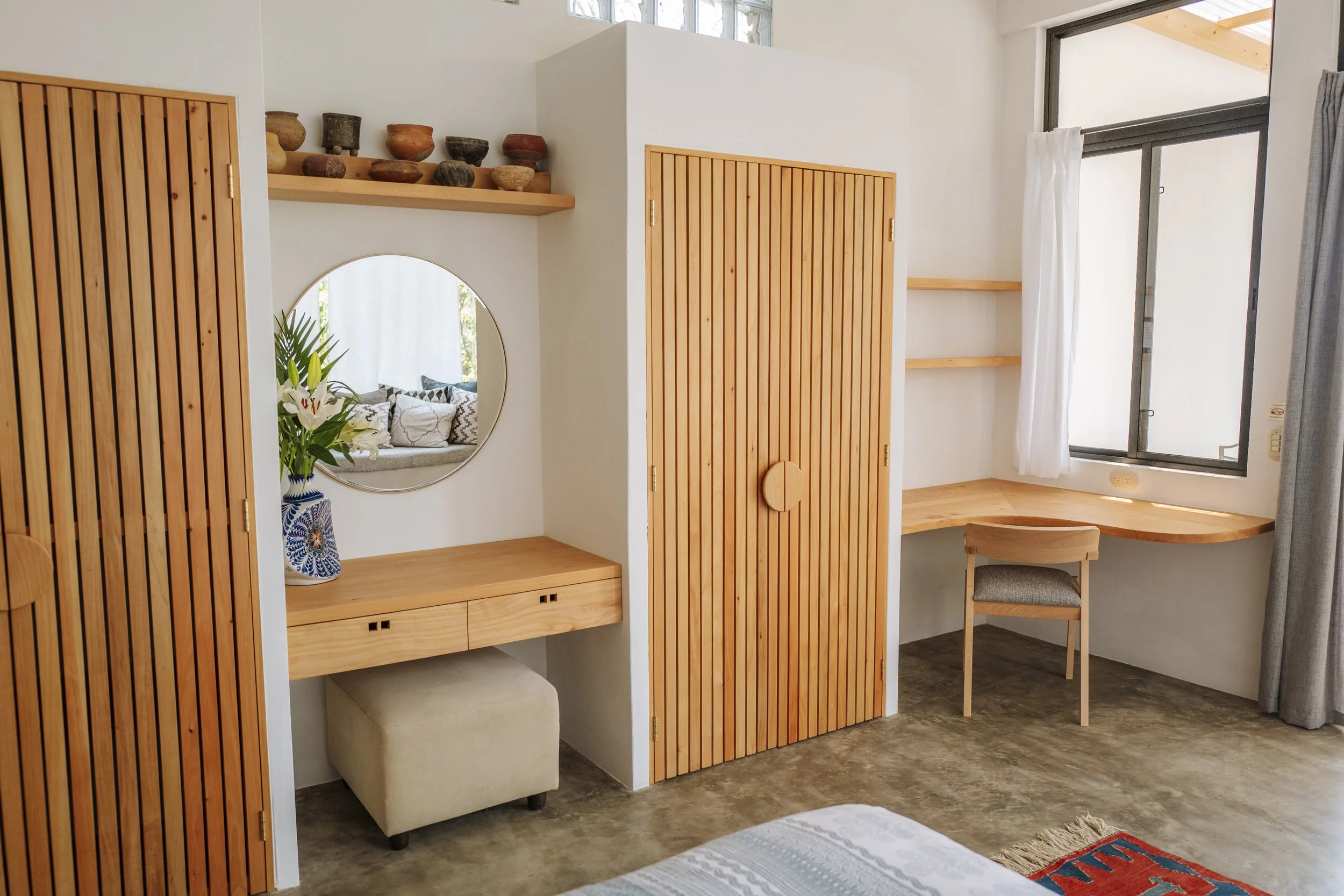 Caracol #28 Main Room_8.jpg