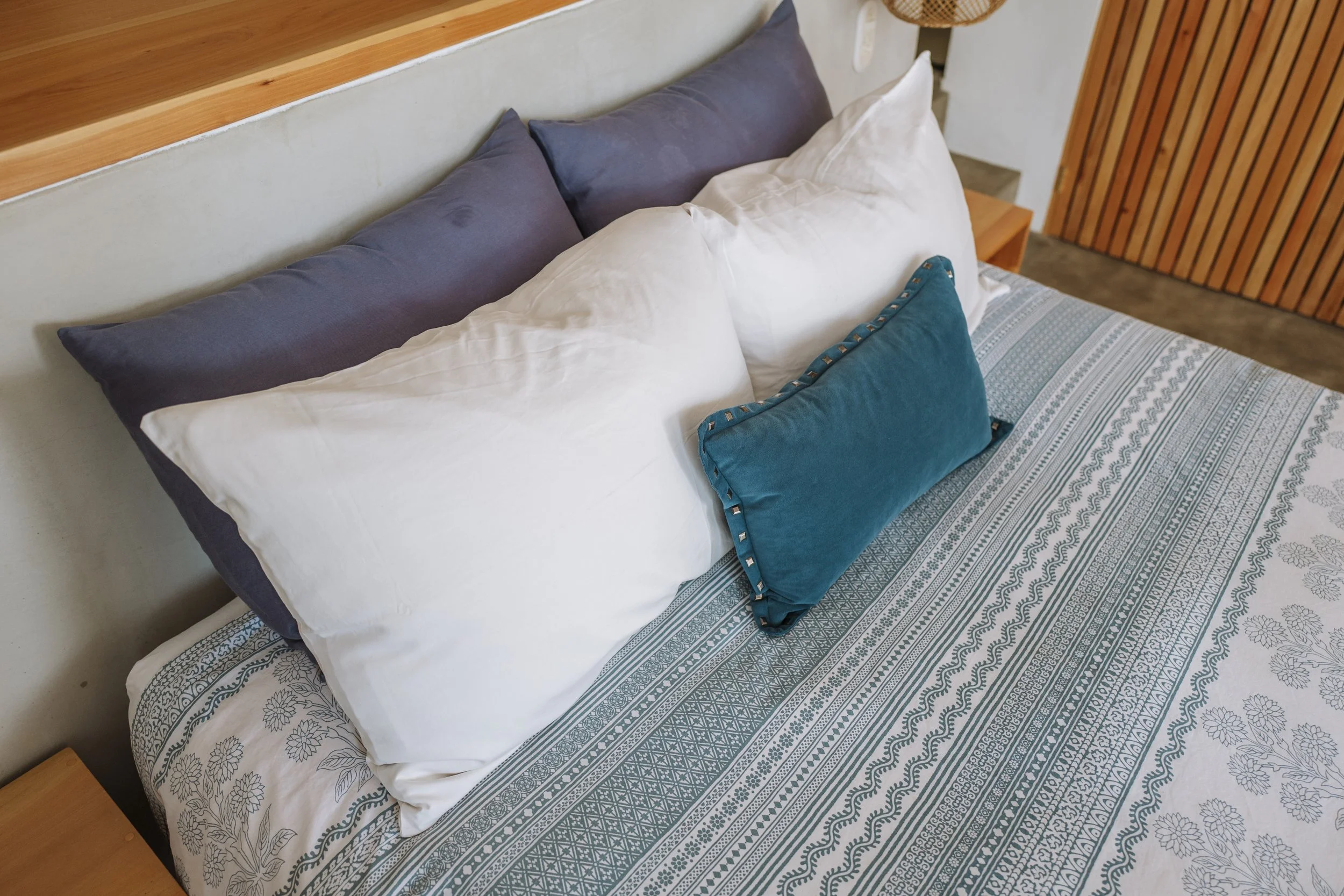 Caracol #28 Main Room_7.jpg