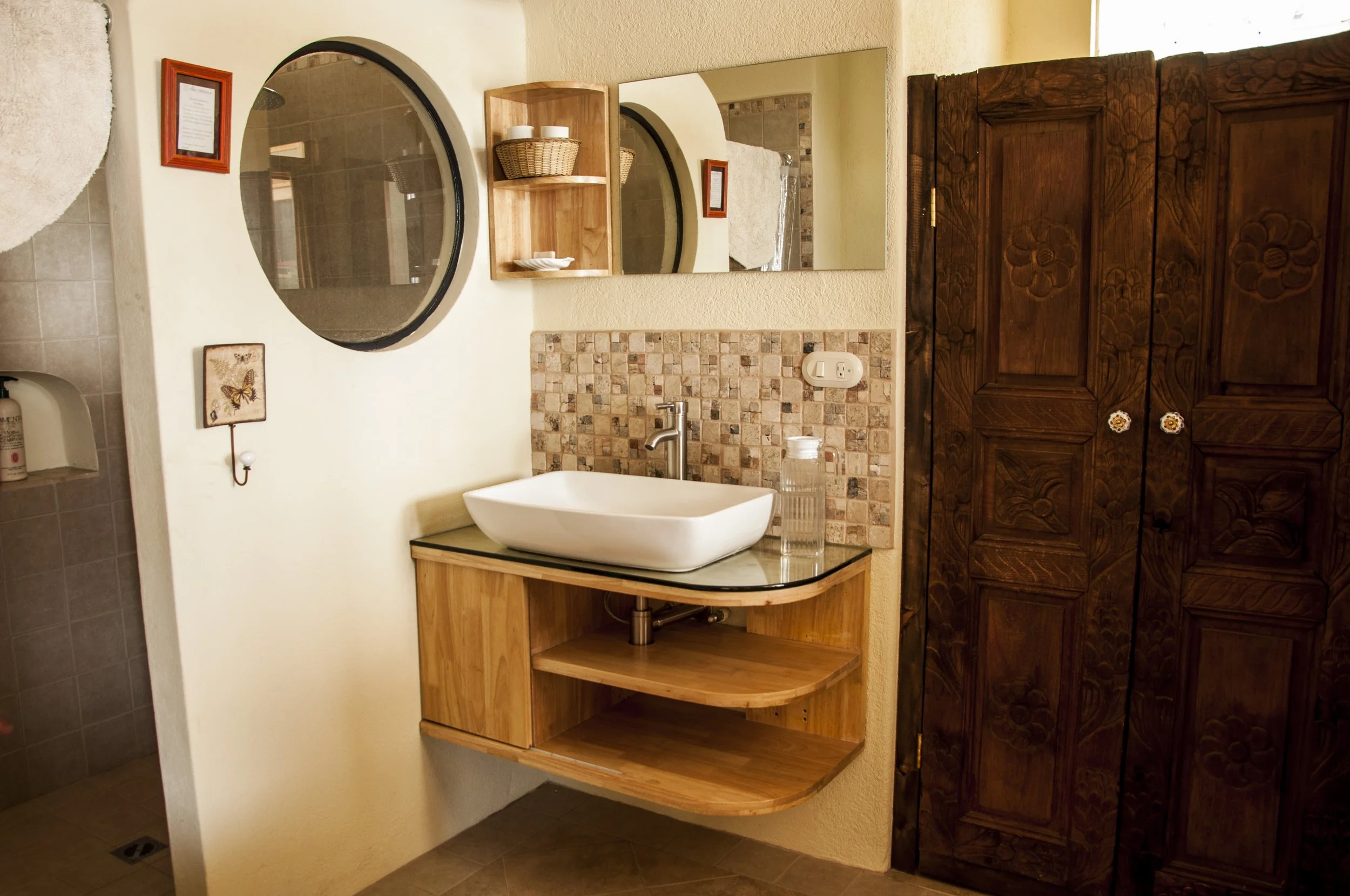 _Rm17 bathroom dlp.jpg