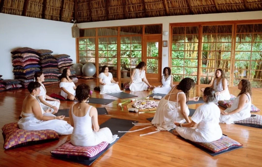 Triple Moon Goddess Retreat / Shanti Rodriguez &amp; Stephanie Pereira Lima