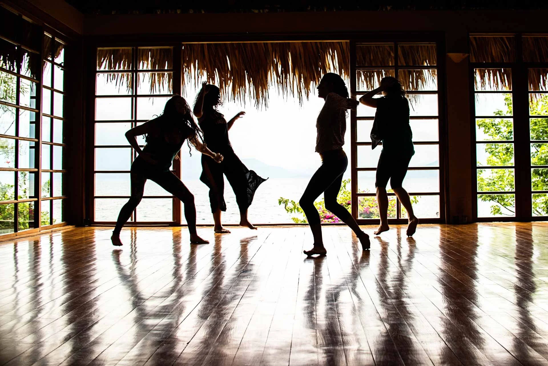 Soulpower Rising: The Dance of the Ancient Mothers / Misa Terral 