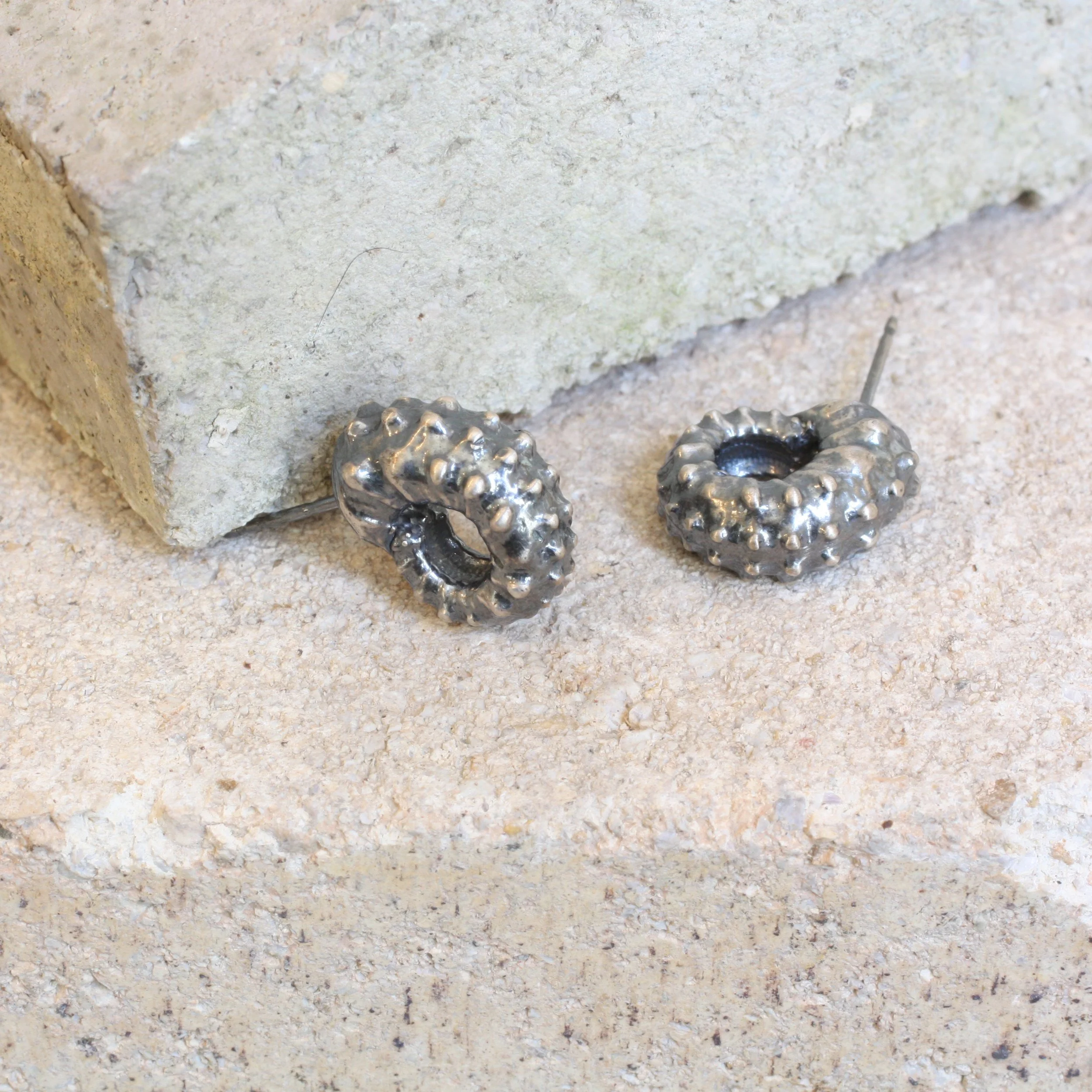 Amun Earrings Silver 2.jpg